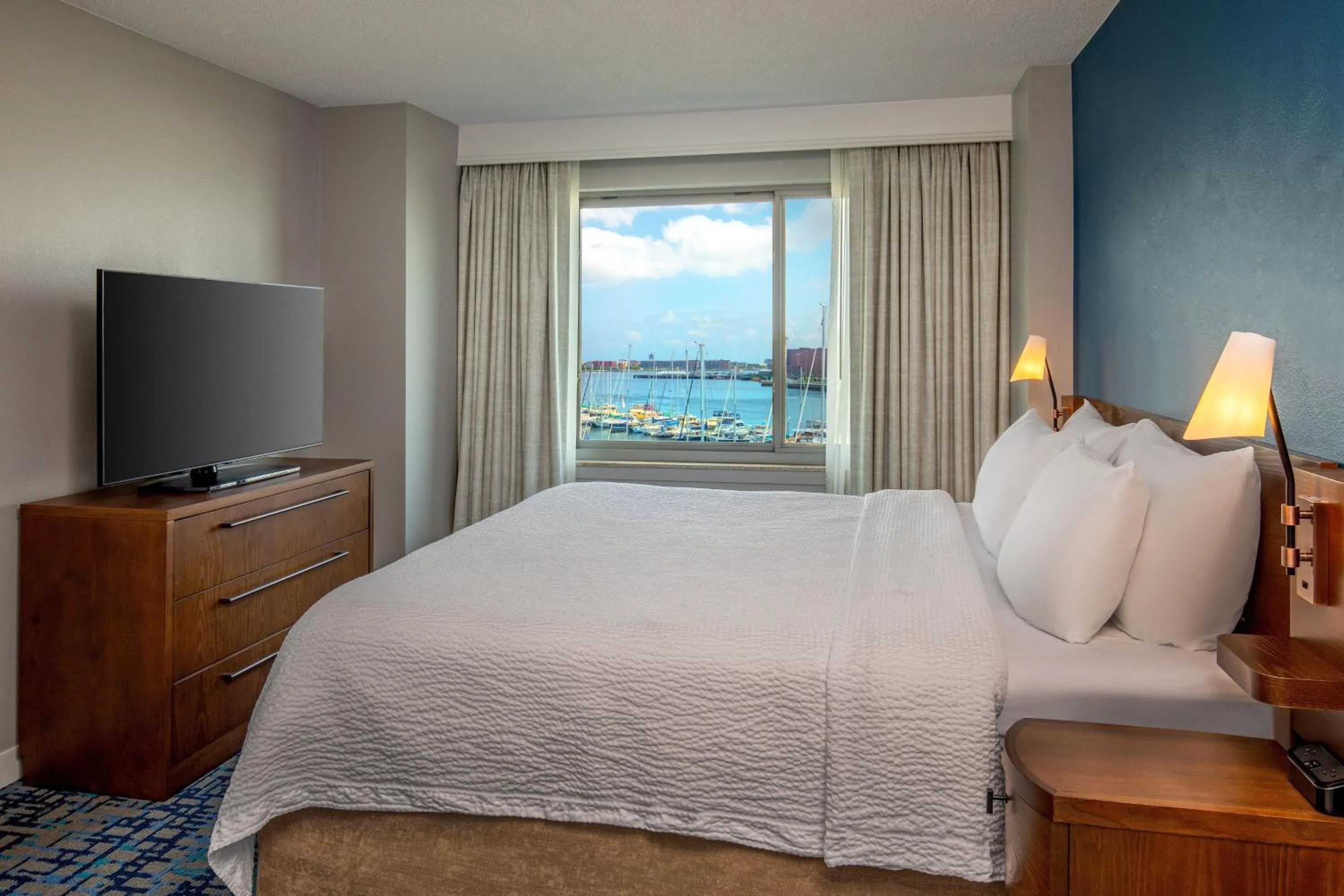 Photo of the whole room, Bed in Residence Inn by Marriott Boston Harbor on Tudor Wharf