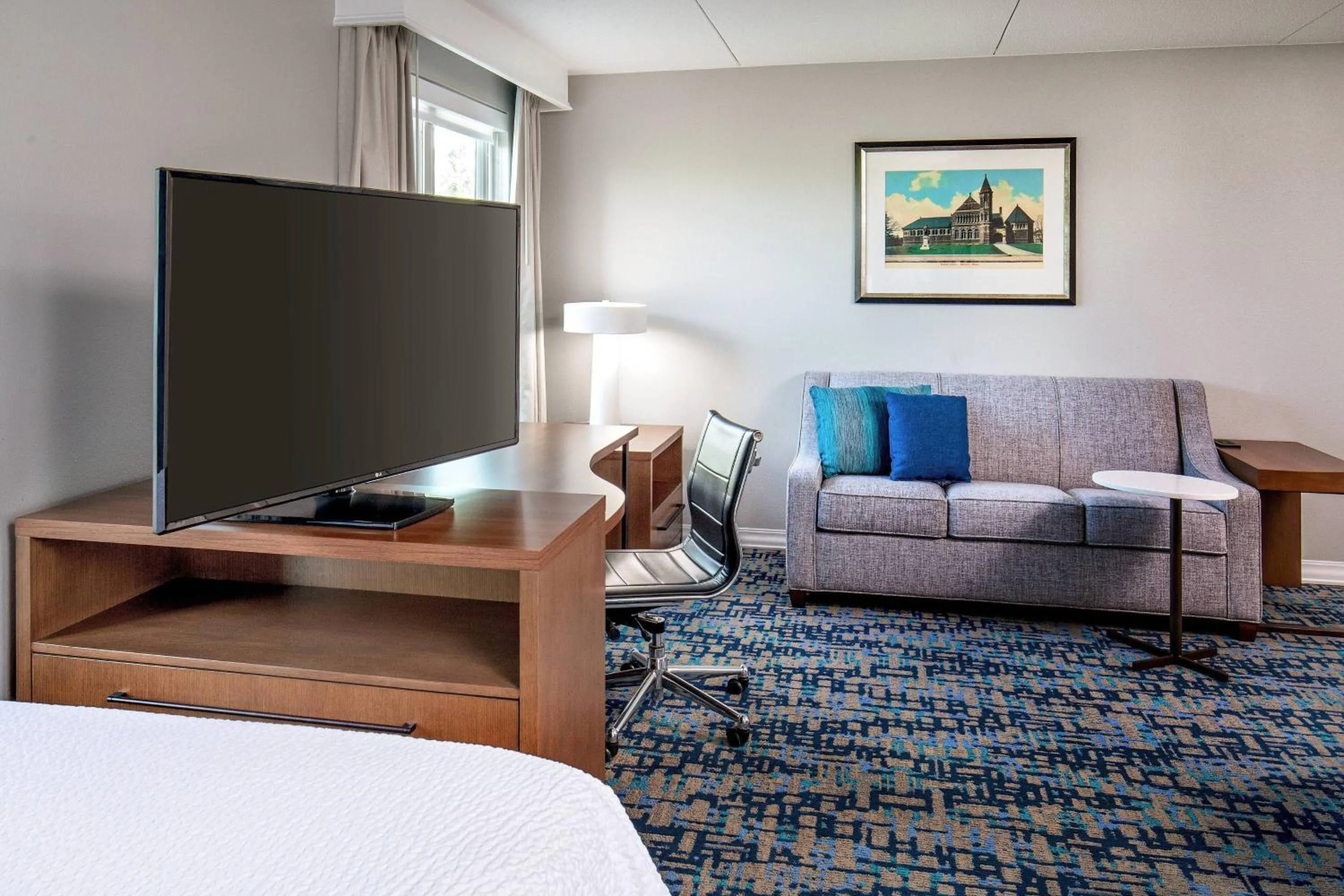 Living room, Bed in Residence Inn by Marriott Boston Woburn