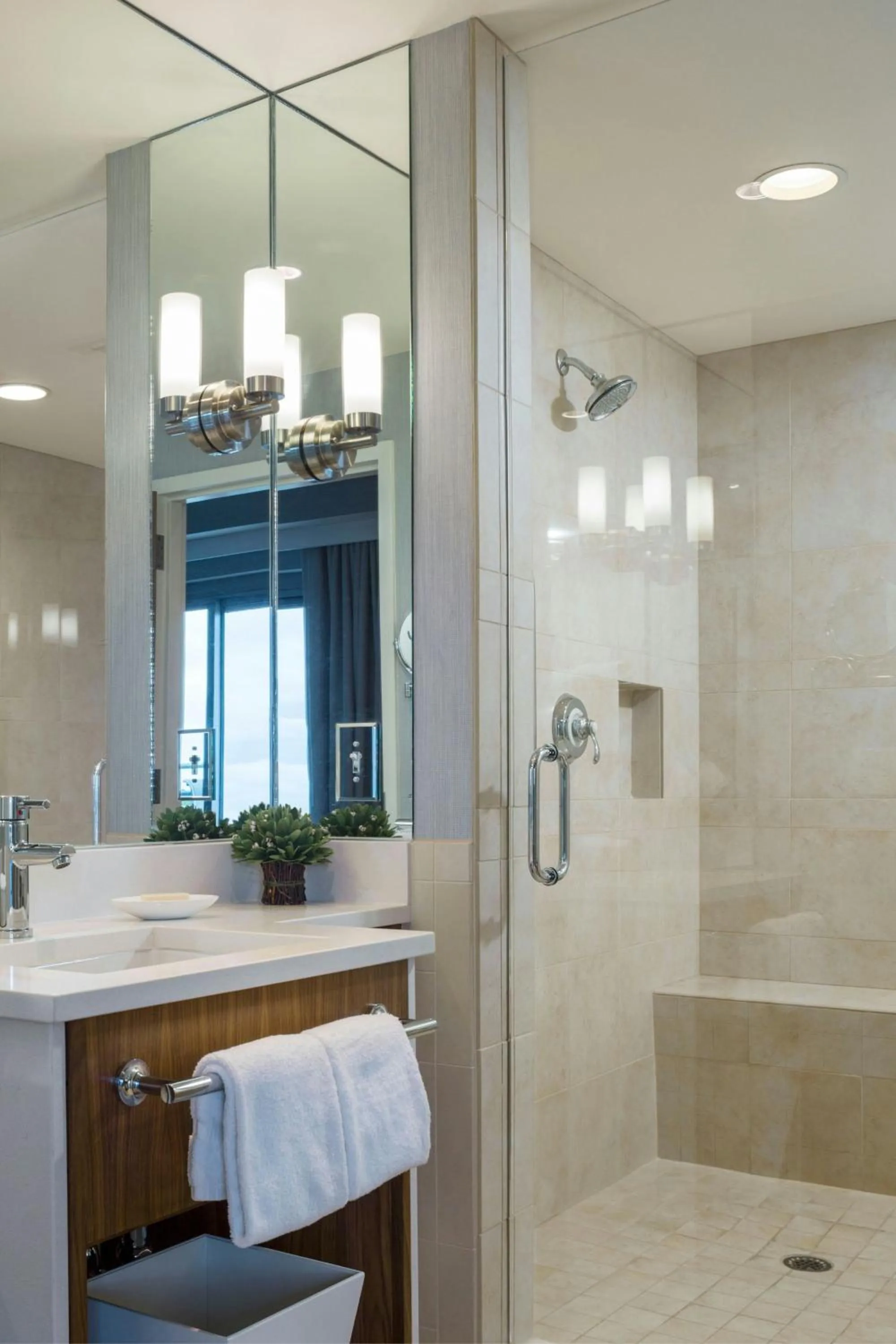 Bathroom in Courtyard Burlington Harbor