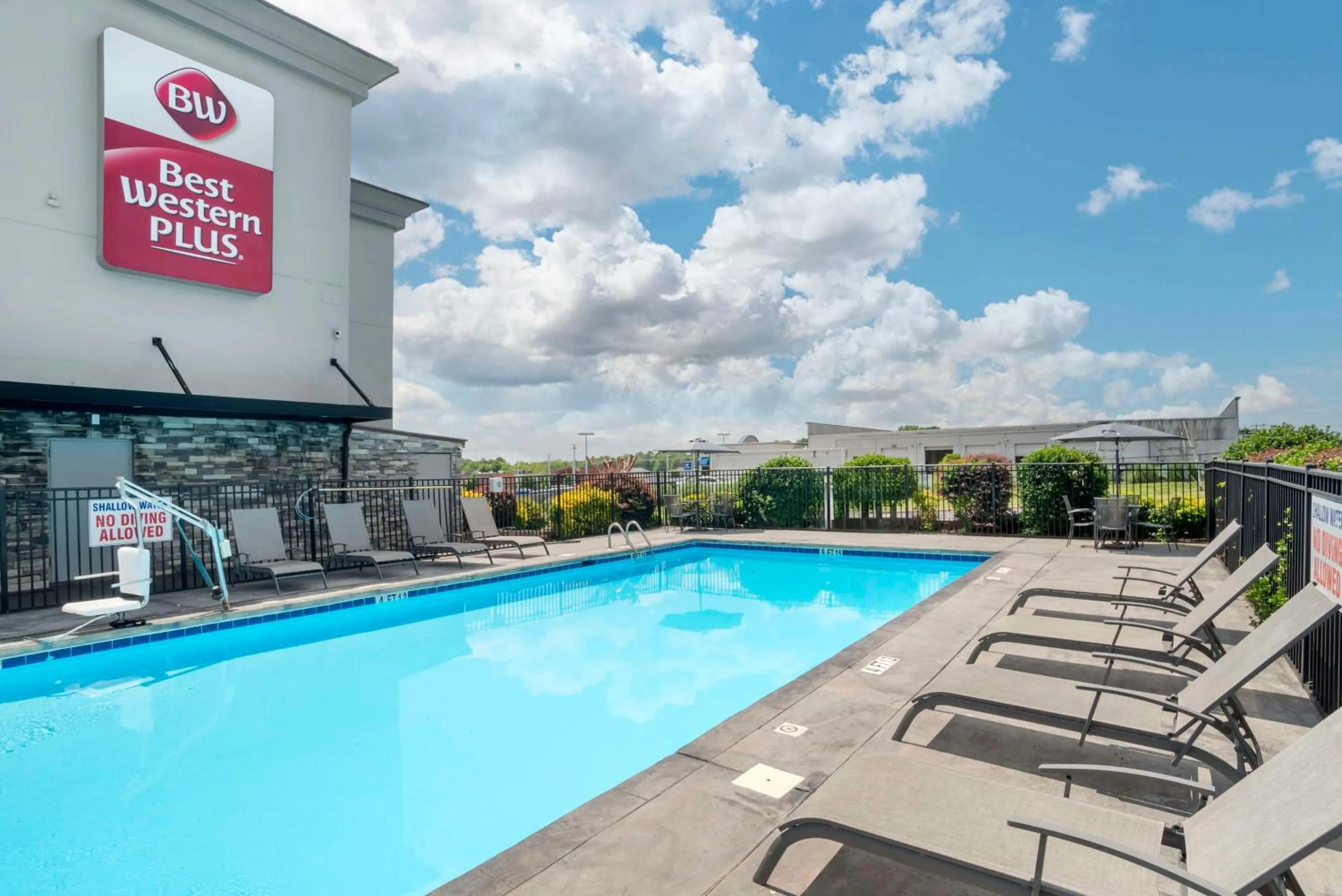 Pool view in Best Western Plus Greenville I-385 Inn & Suites