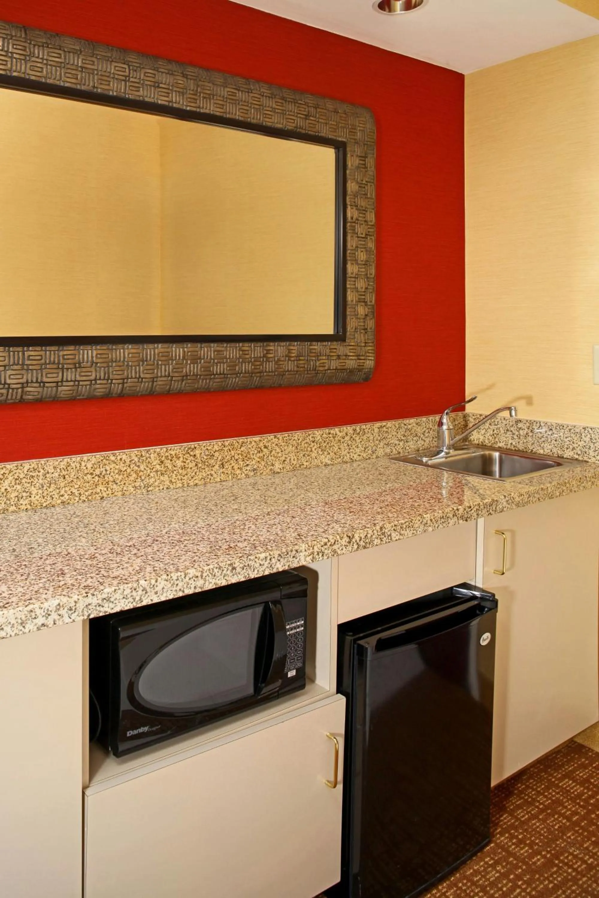 Lounge or bar in Courtyard by Marriott Baltimore Downtown Inner Harbor