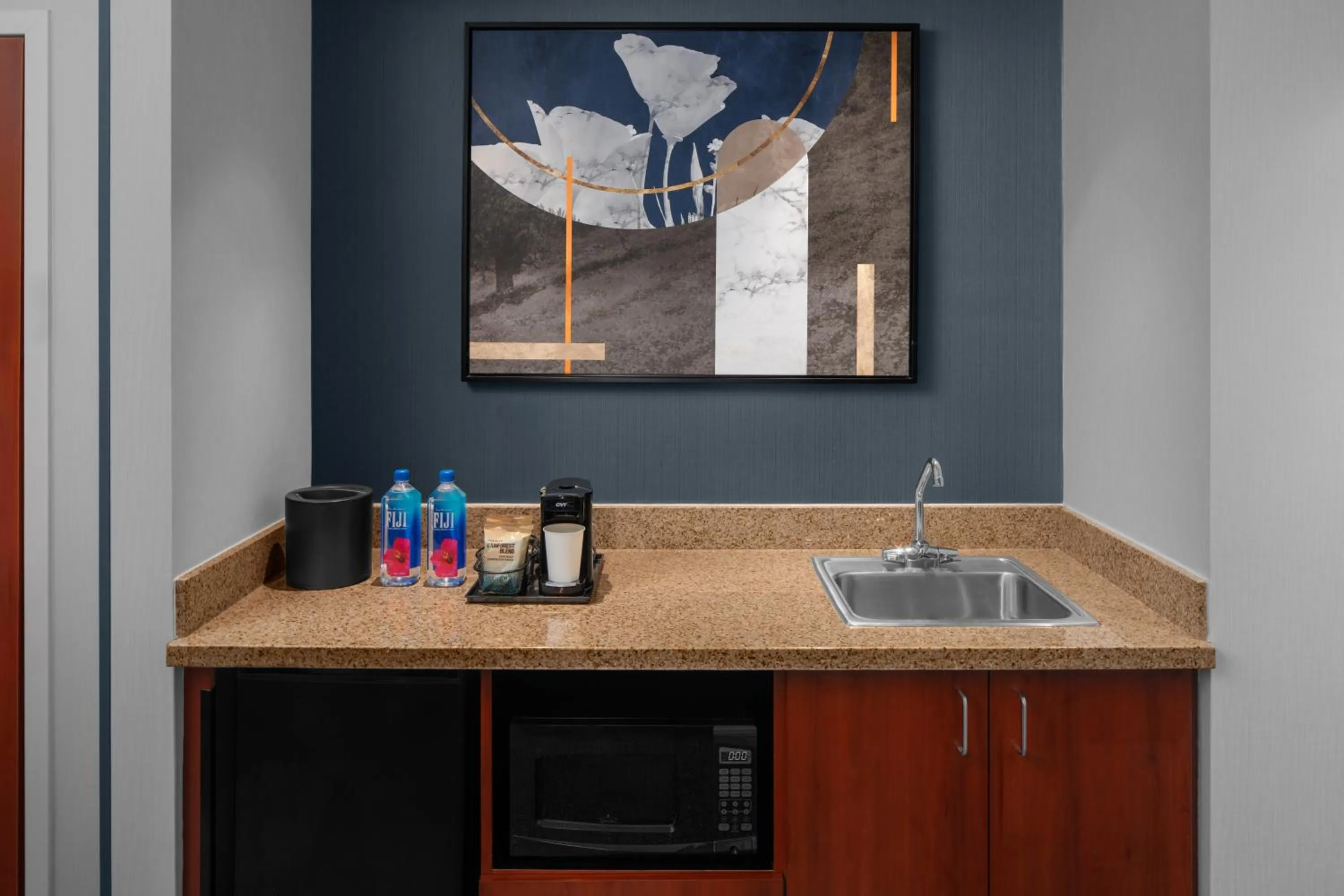 Courtyard by Marriott Santa Clarita Valencia