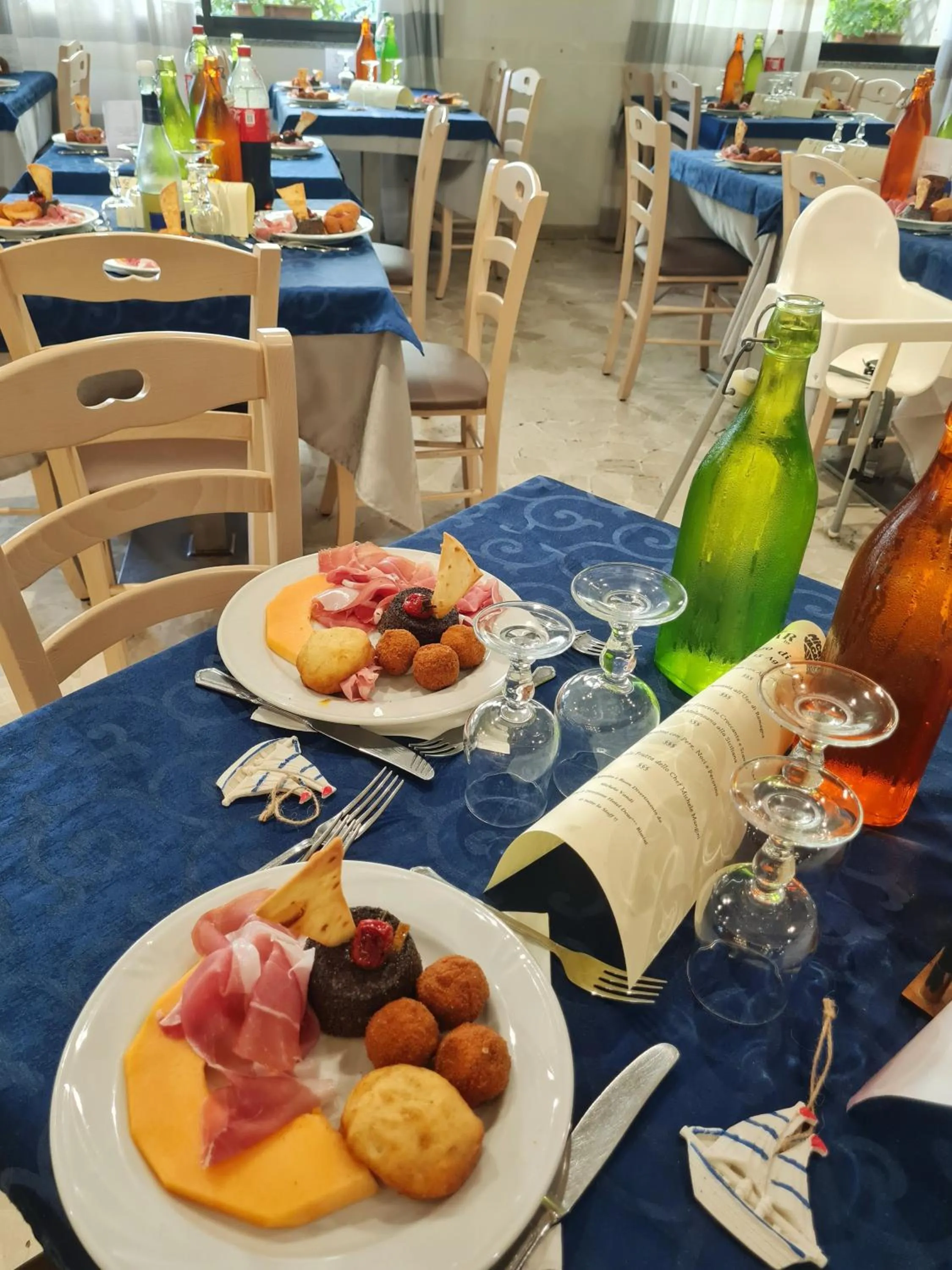 Restaurant/places to eat in Hotel Dear Rimini