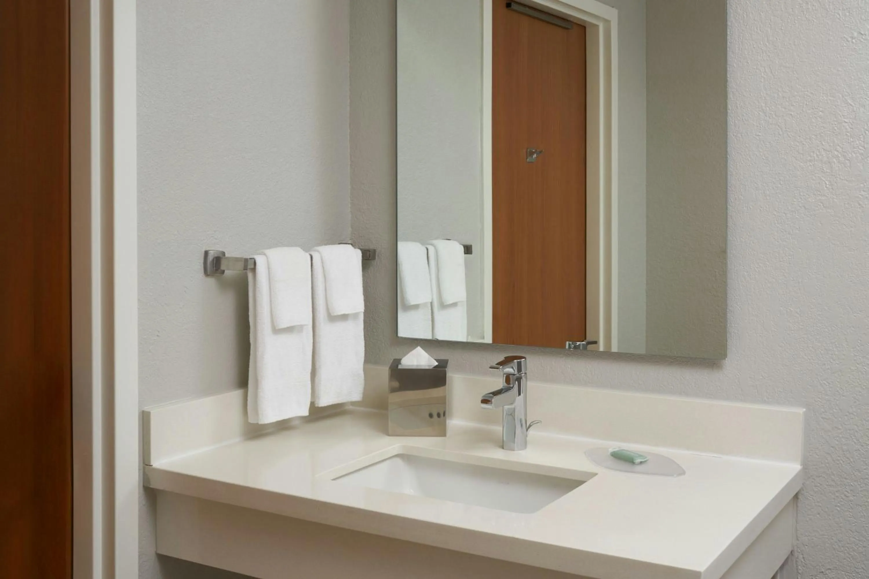 Bathroom in Courtyard by Marriott Fort Lauderdale Weston