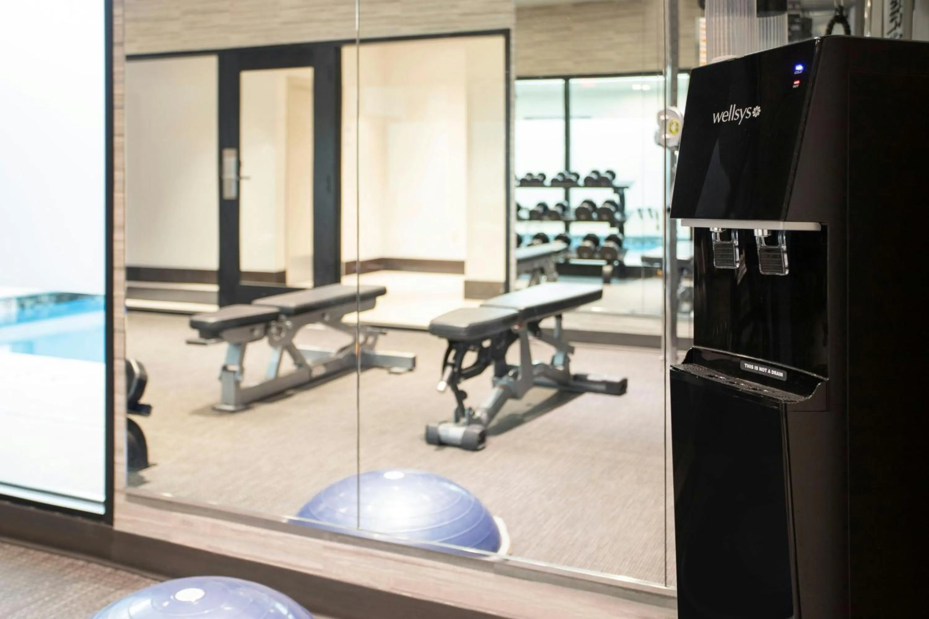 Fitness centre/facilities in Courtyard Worcester