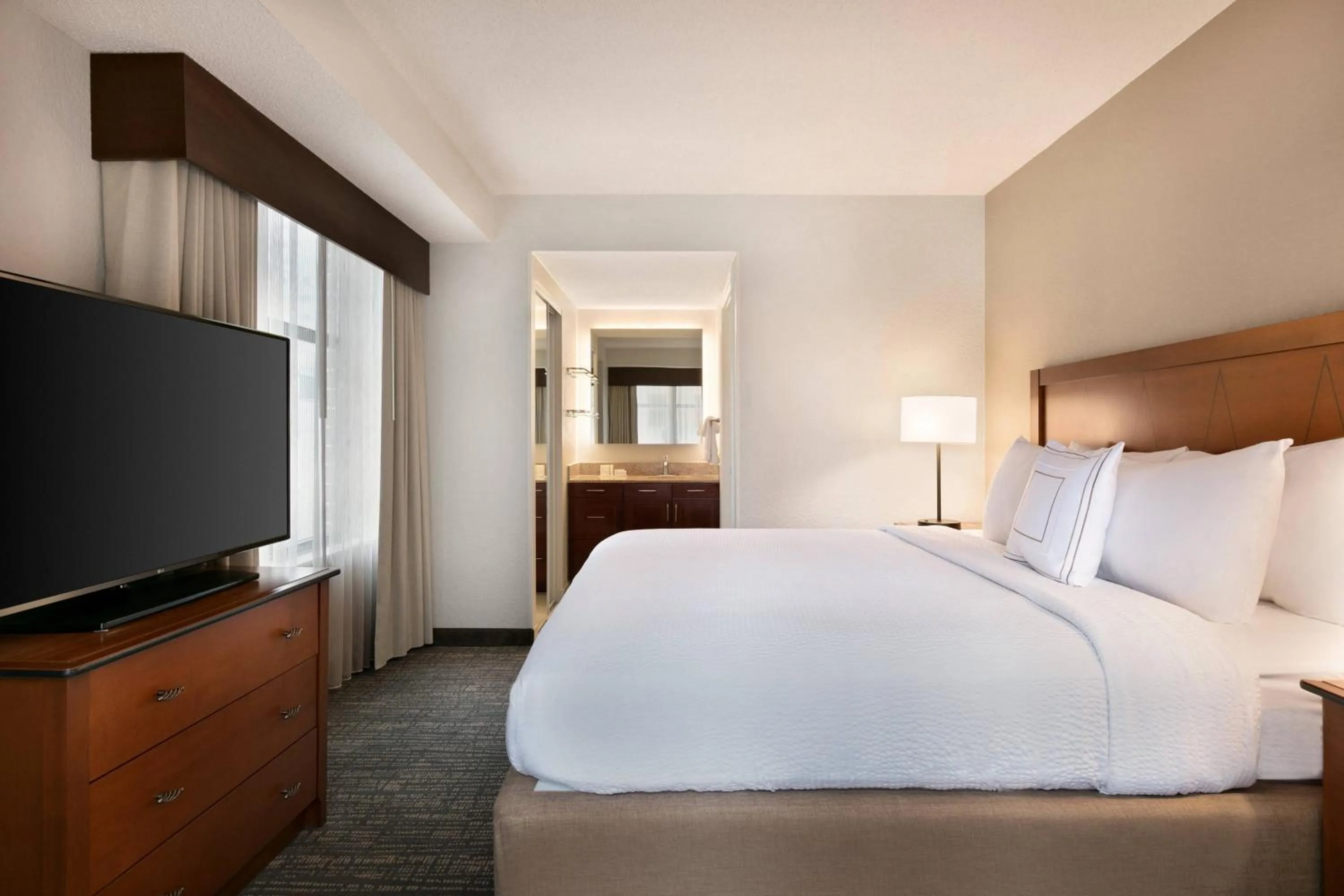 Bedroom, Bed in Residence Inn by Marriott Baltimore Downtown/ Inner Harbor