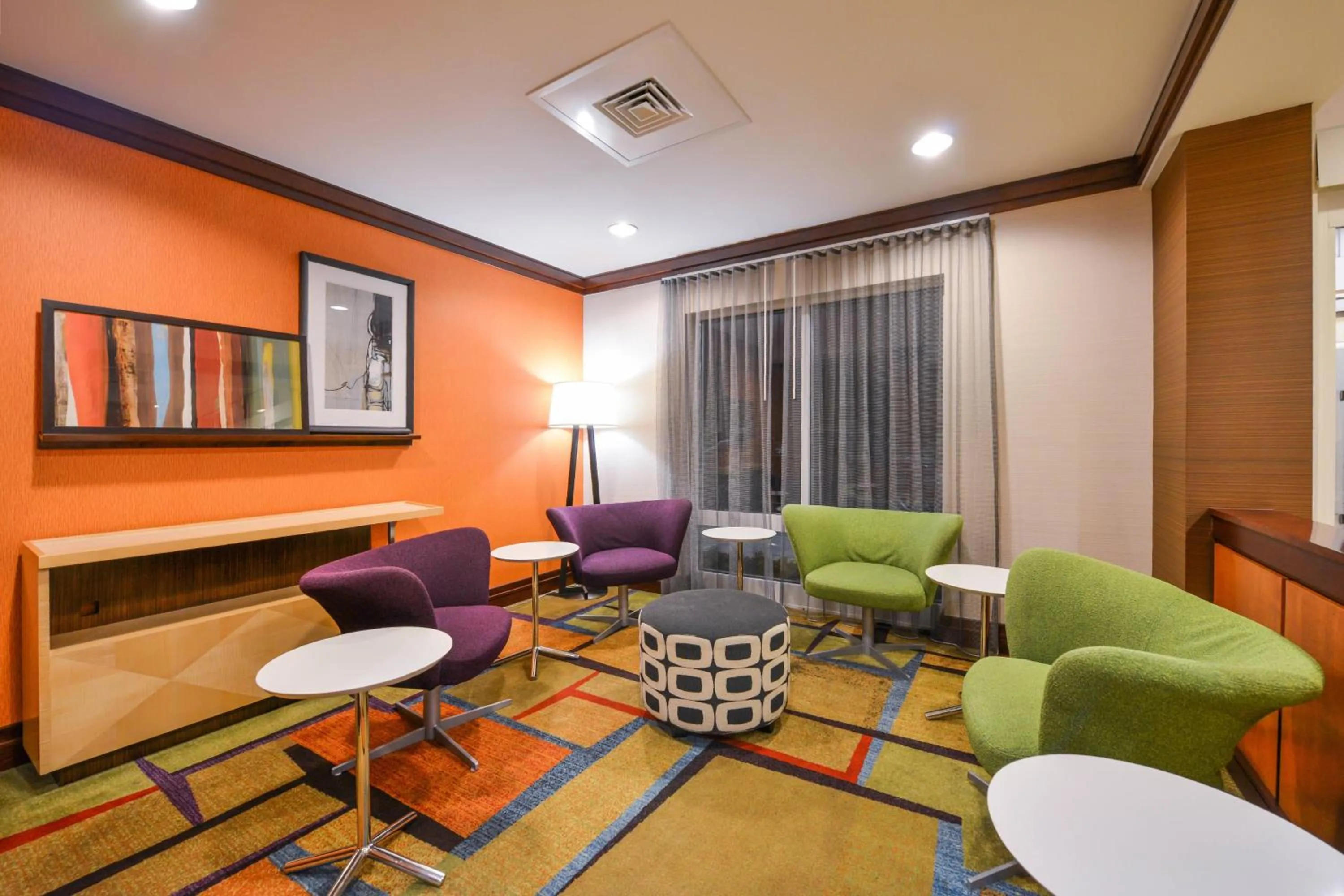 Lobby or reception in Fairfield Inn & Suites White Marsh