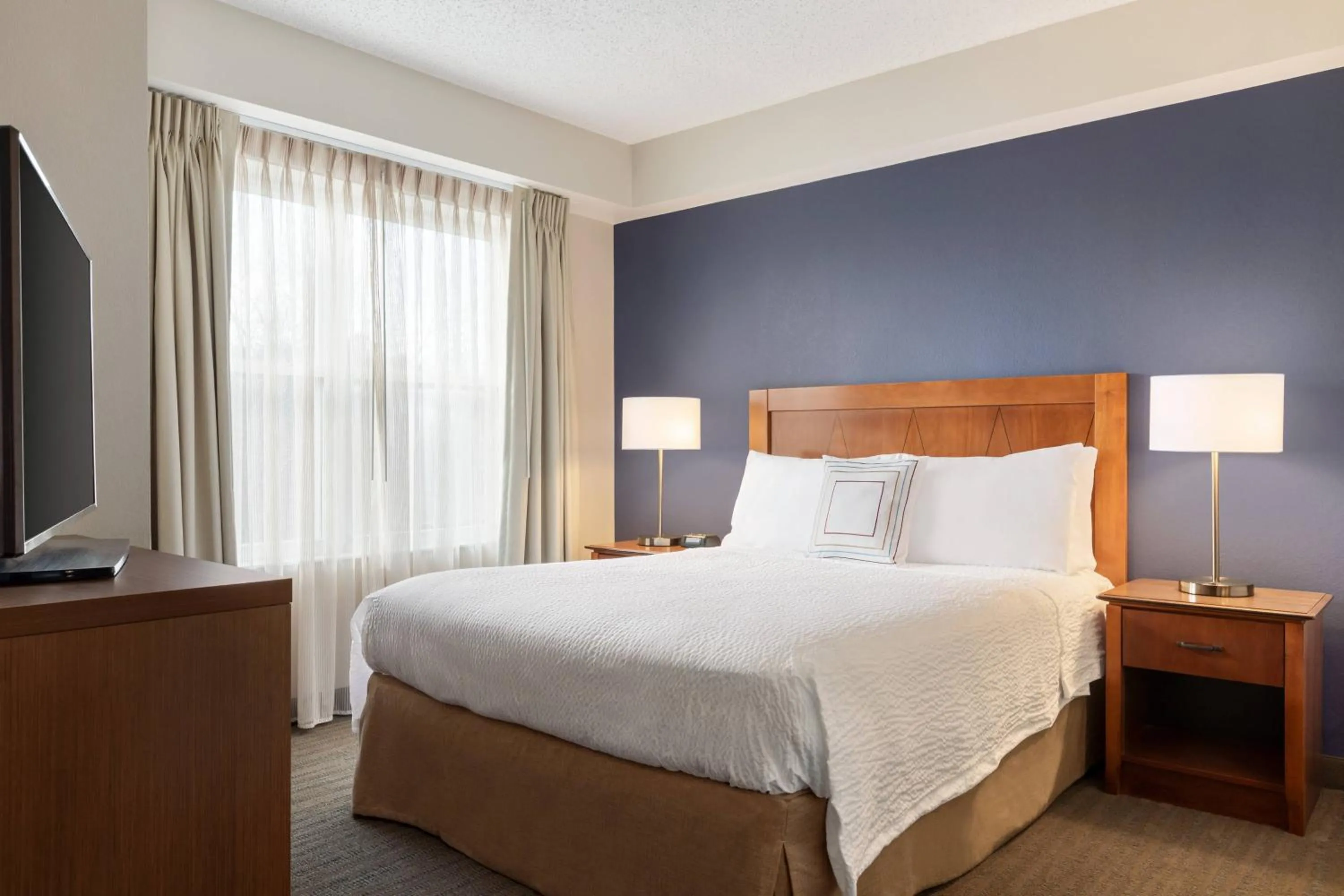 Photo of the whole room, Bed in Residence Inn Baltimore White Marsh