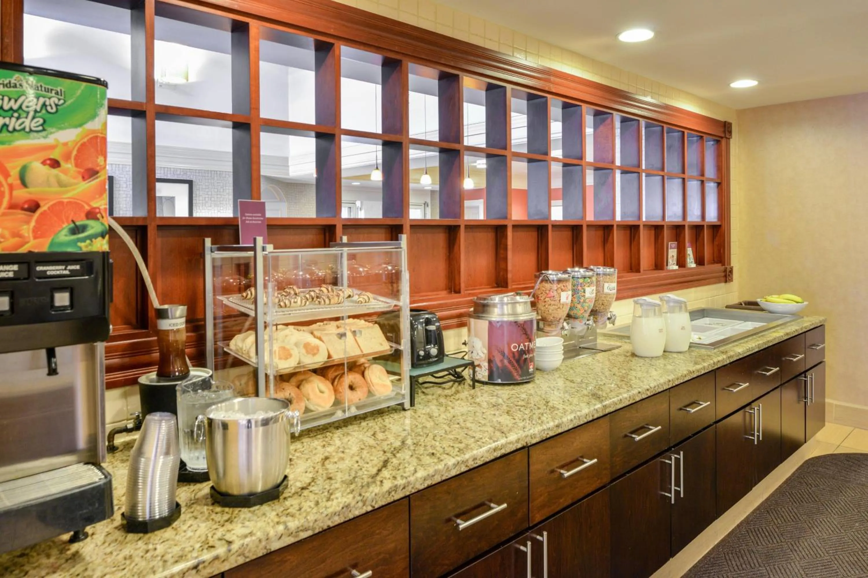 Breakfast in Residence Inn Baltimore White Marsh