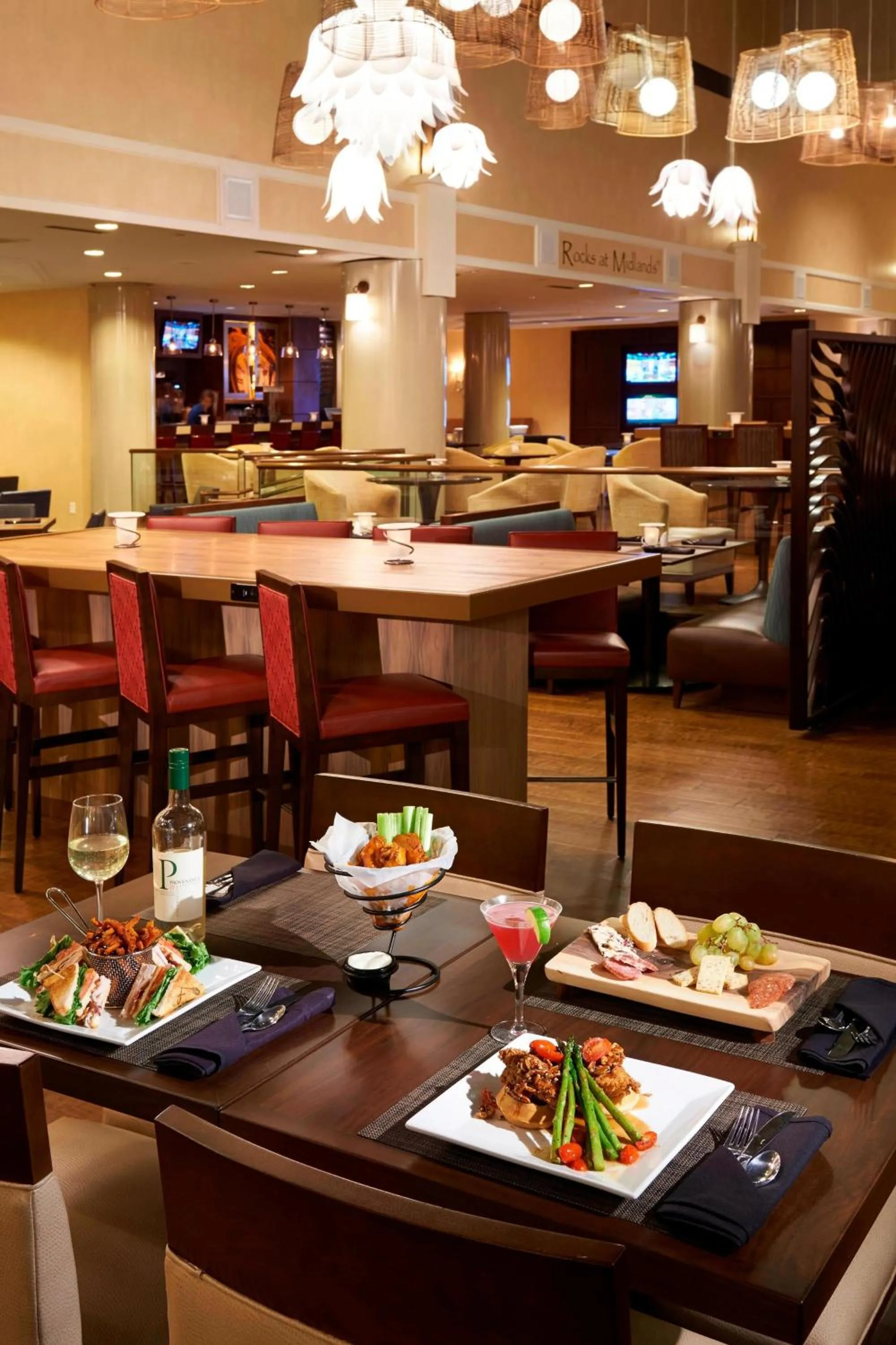 Restaurant/places to eat in Marriott Columbia