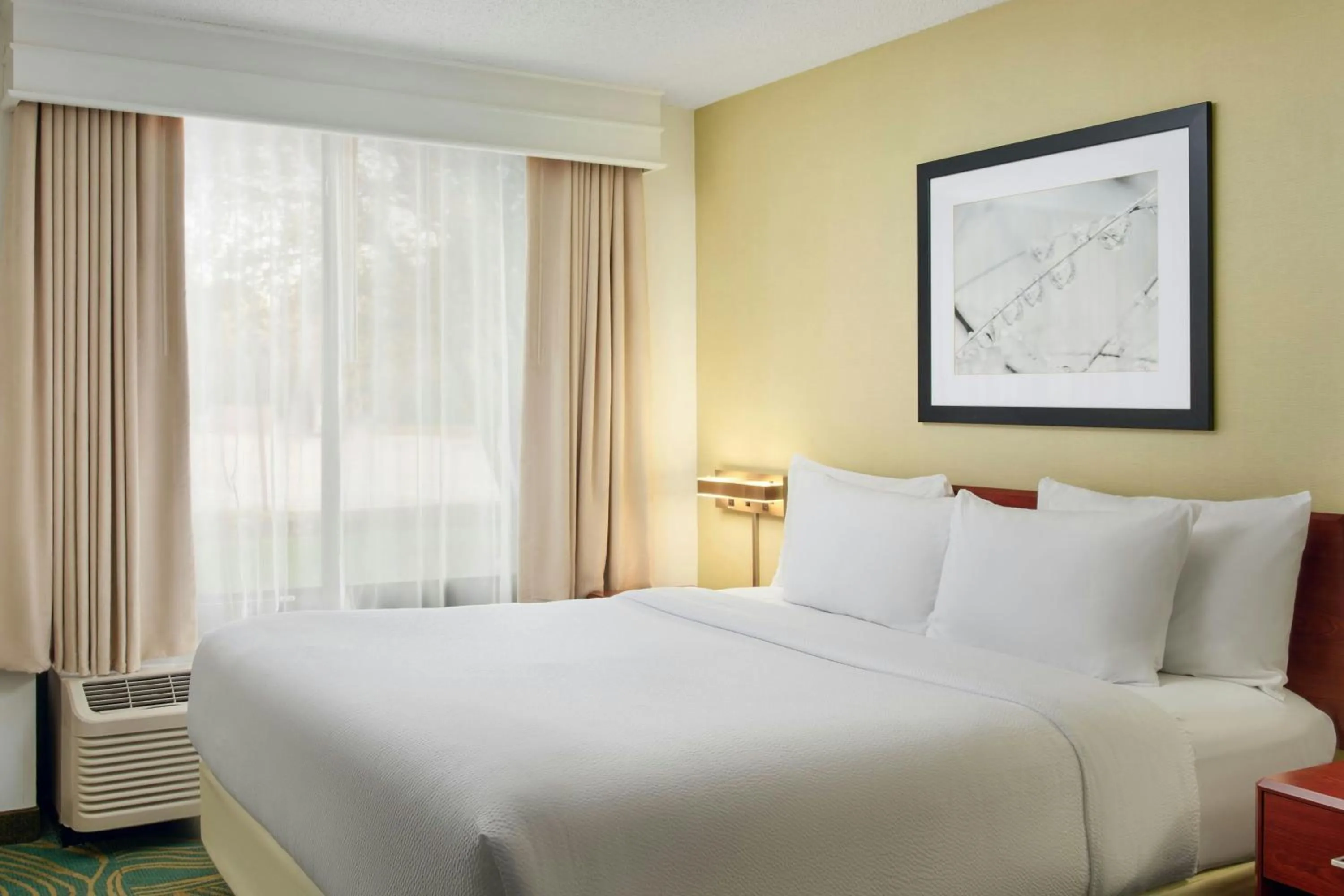 Bedroom, Bed in Springhill Suites by Marriott Chicago Elmhurst Oakbrook Area