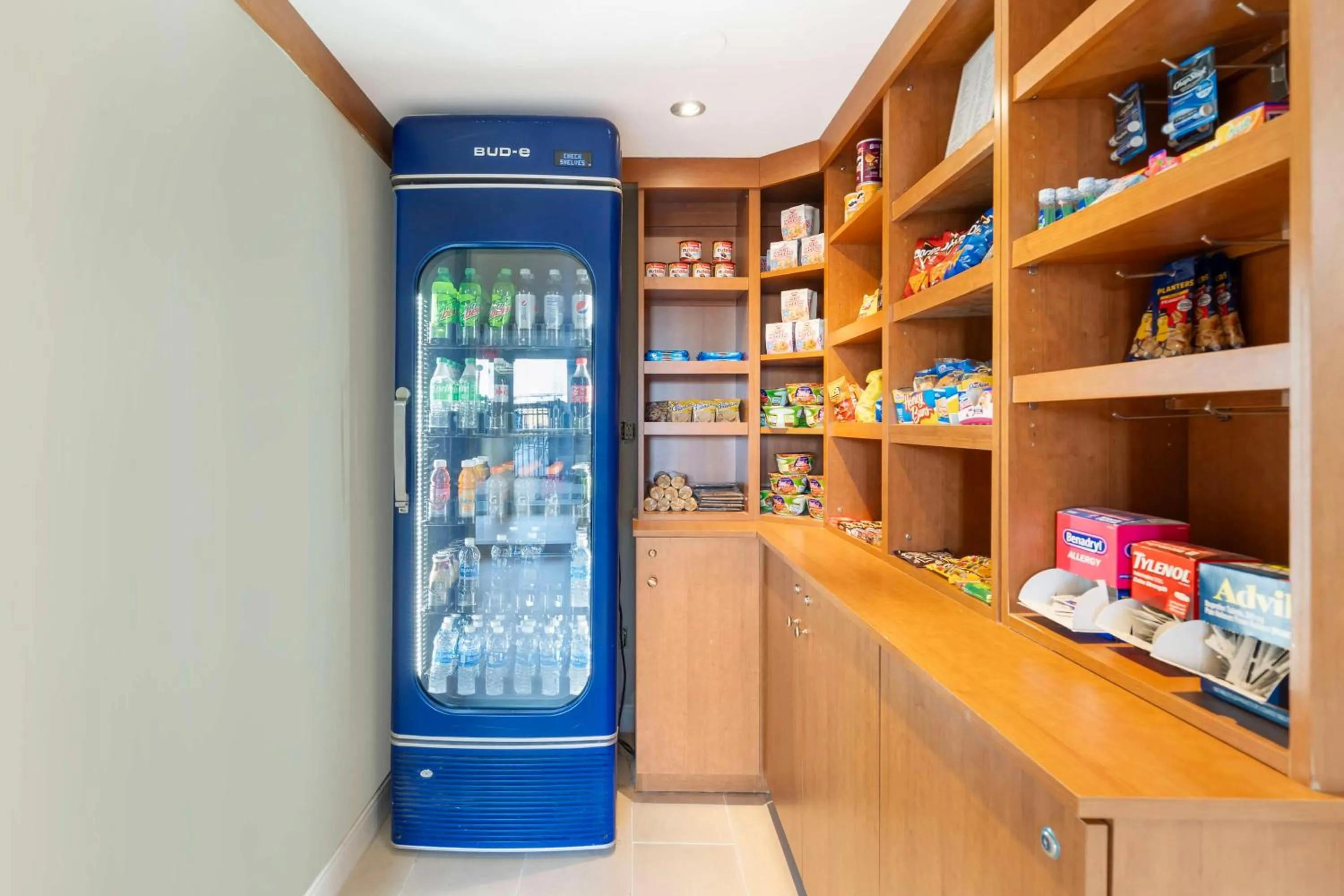 Food and drinks in Best Western Glenview - Chicagoland Inn and Suites