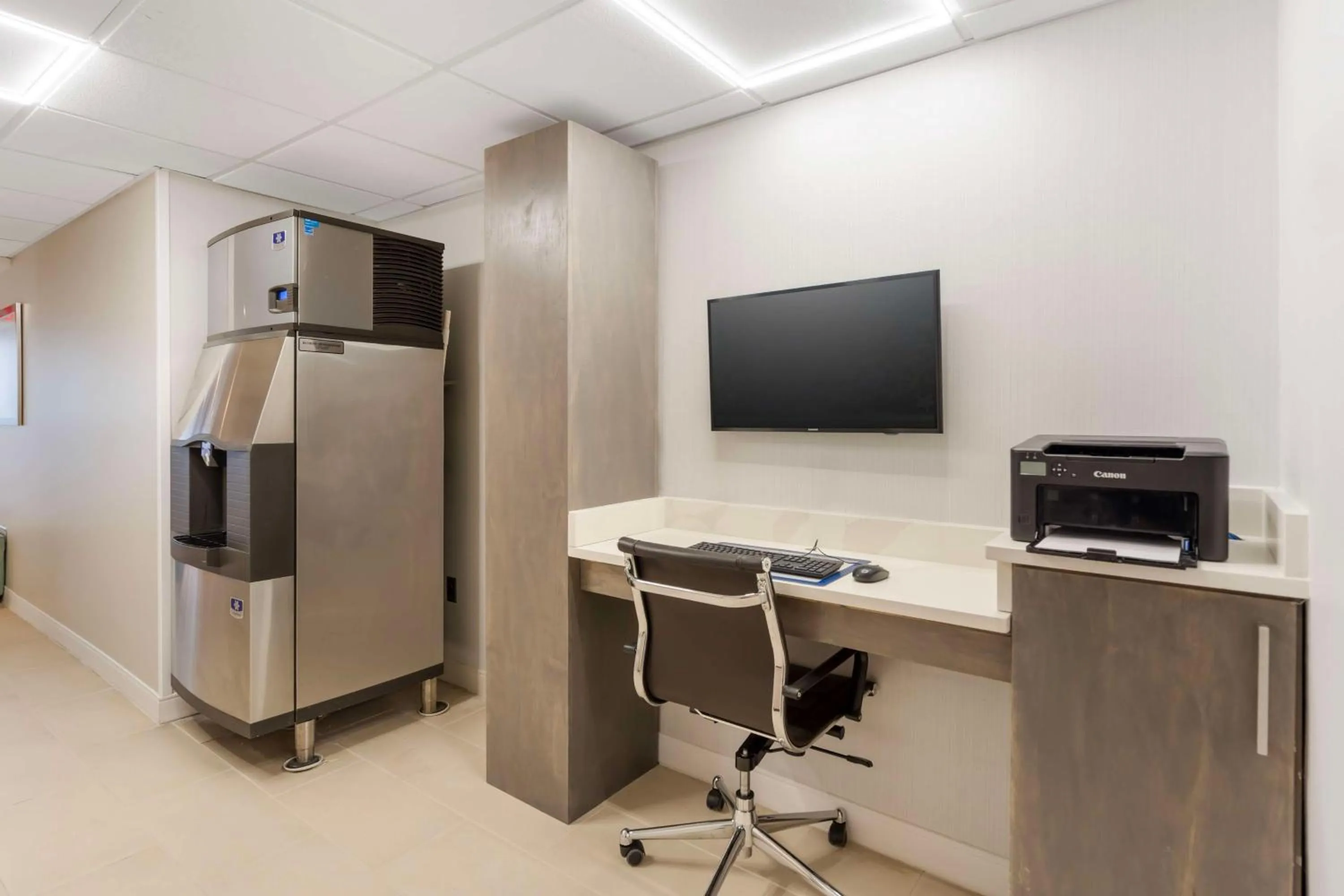 Business facilities in Best Western Glenview - Chicagoland Inn and Suites