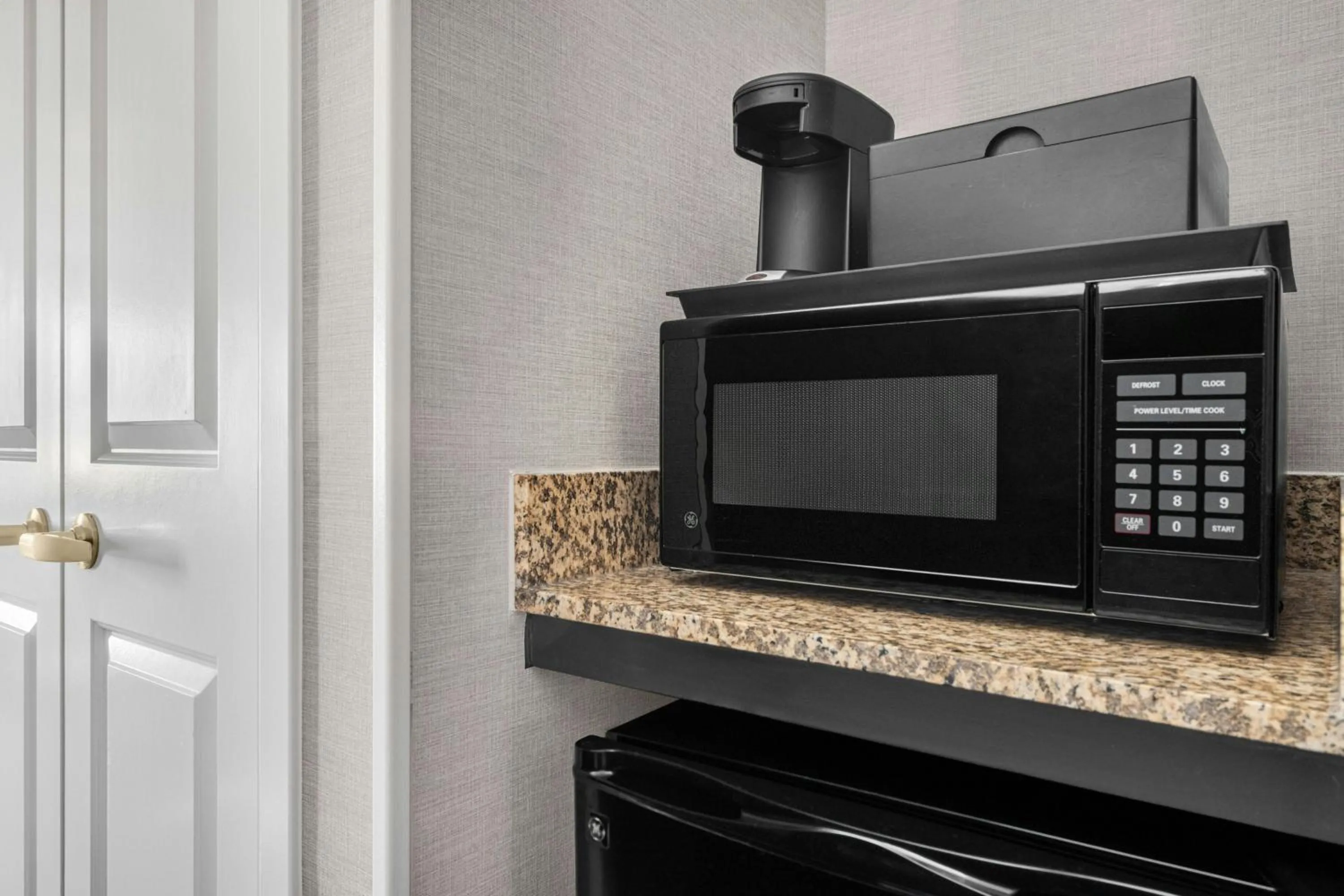 Photo of the whole room in Chicago Marriott Midway