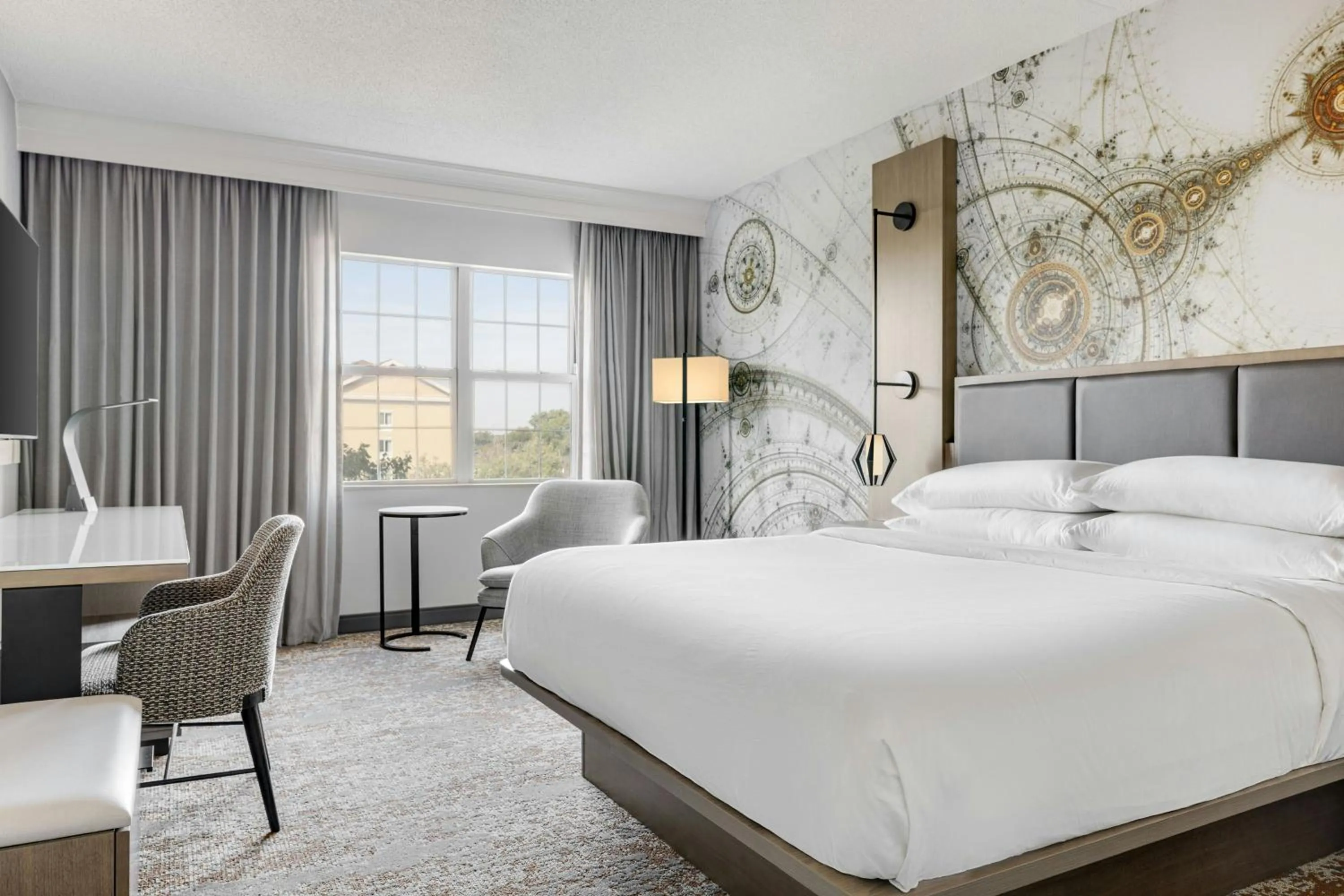 Photo of the whole room, Bed in Chicago Marriott Midway