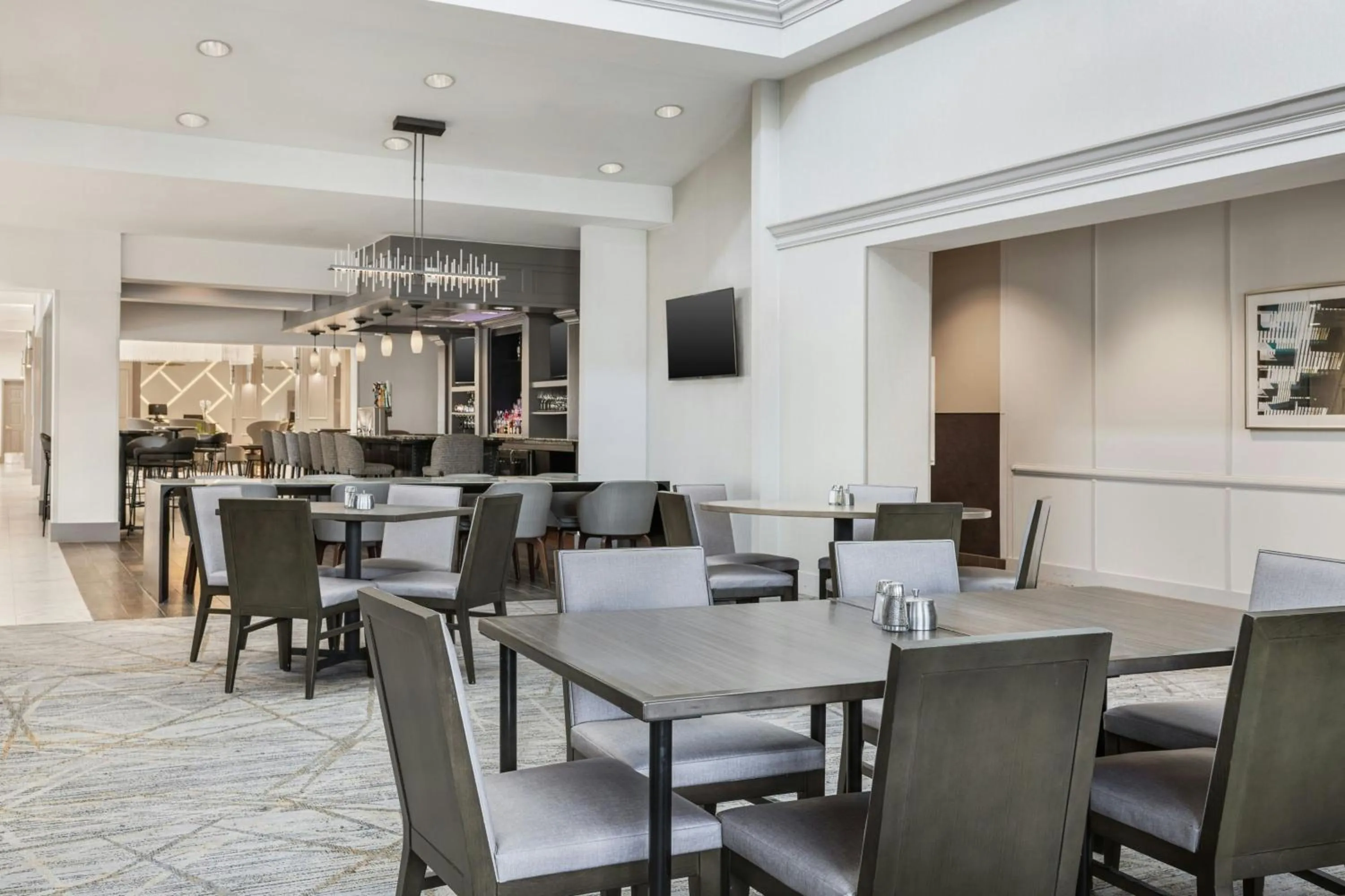 Restaurant/places to eat in Chicago Marriott Midway