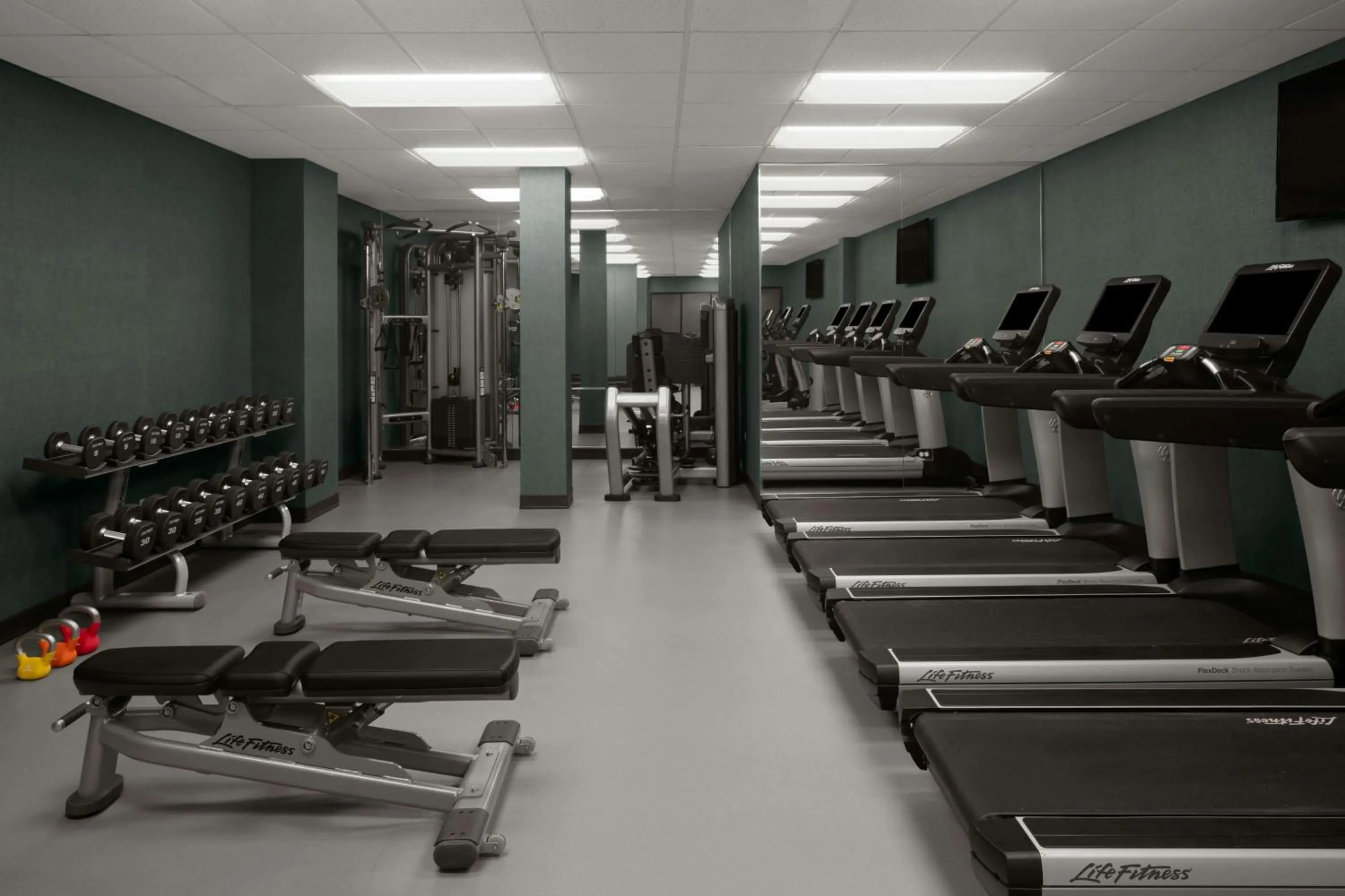 Fitness centre/facilities in Renaissance Chicago North Shore Hotel