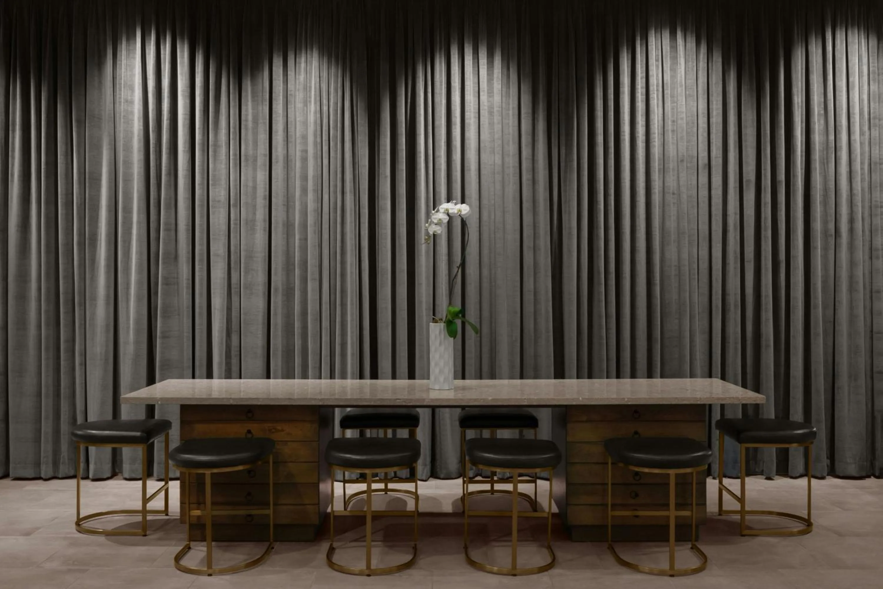 Lobby or reception in Renaissance Chicago North Shore Hotel