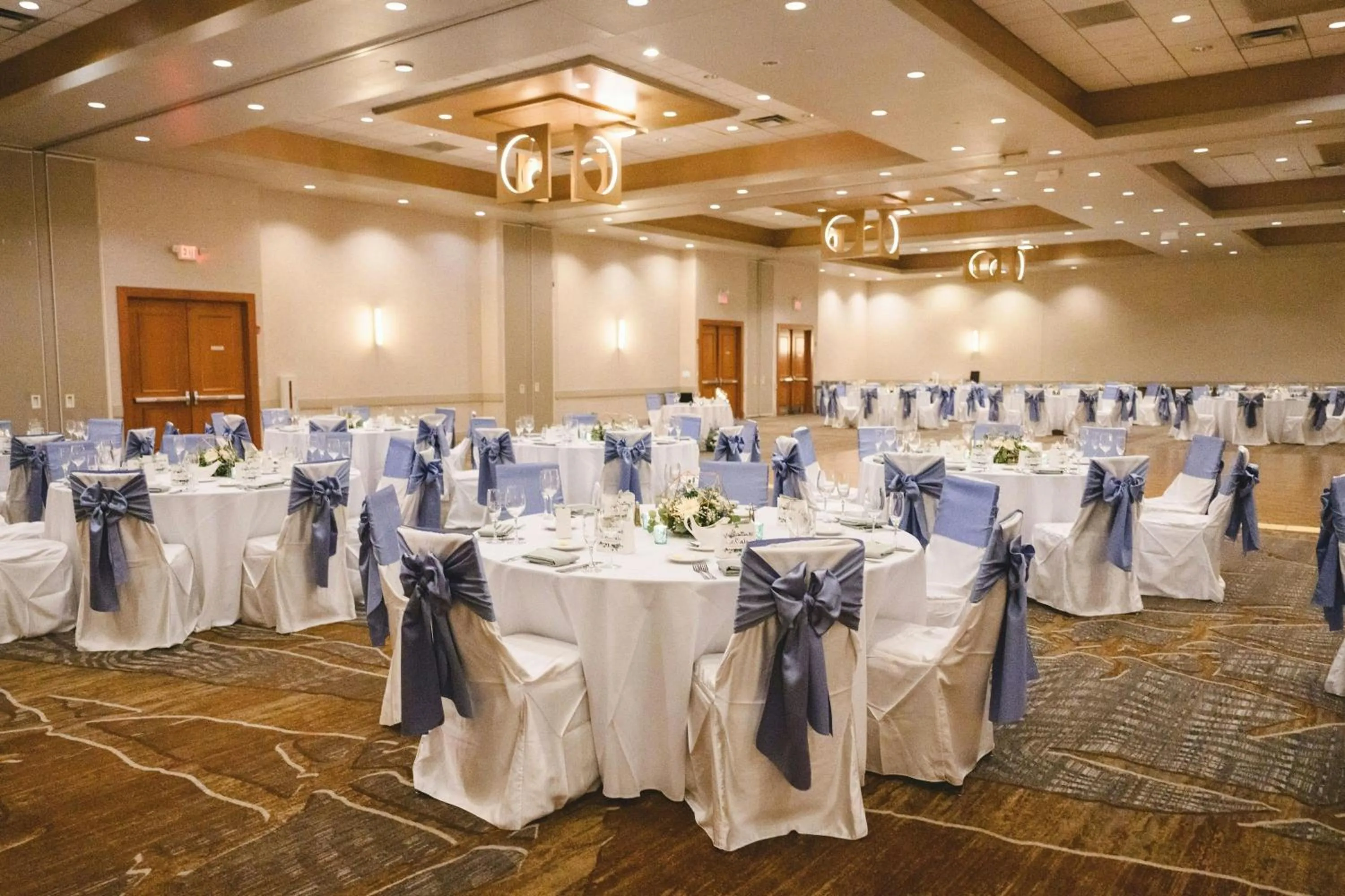 Lobby or reception in Chicago Marriott Southwest at Burr Ridge