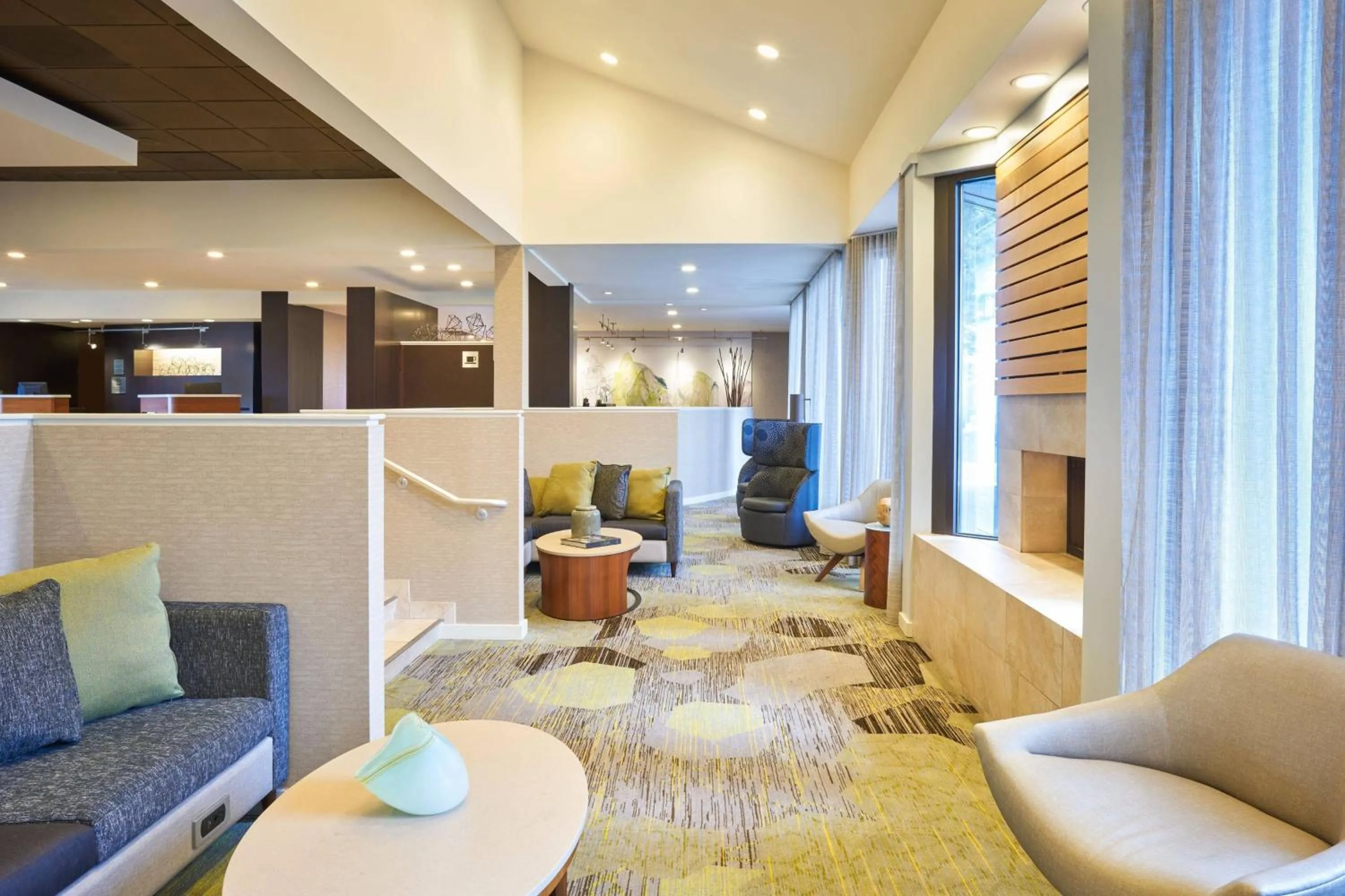 Lobby or reception in Courtyard Chicago Wood Dale / Itasca