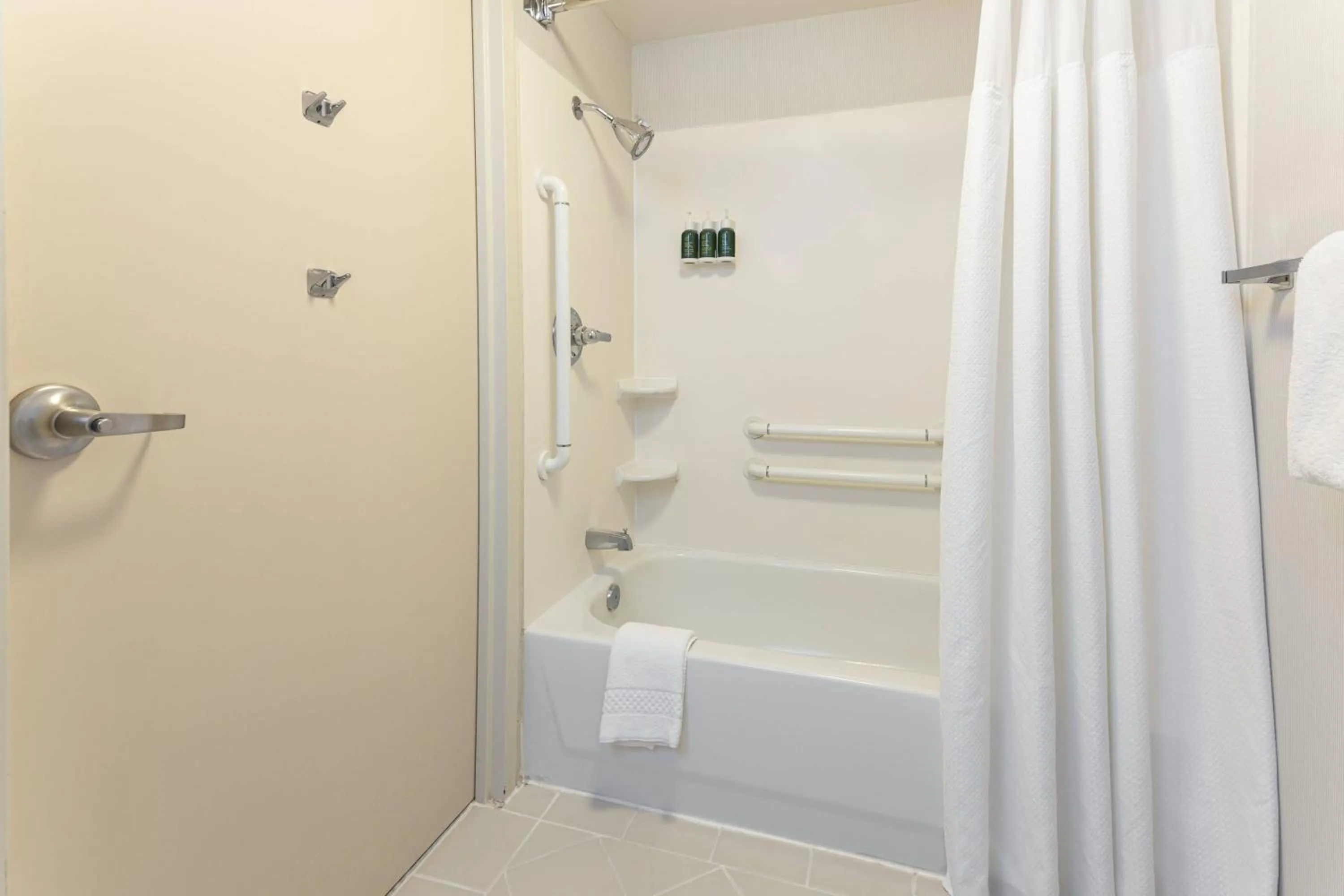 Bathroom in Courtyard by Marriott Charlottesville - University Medical Center