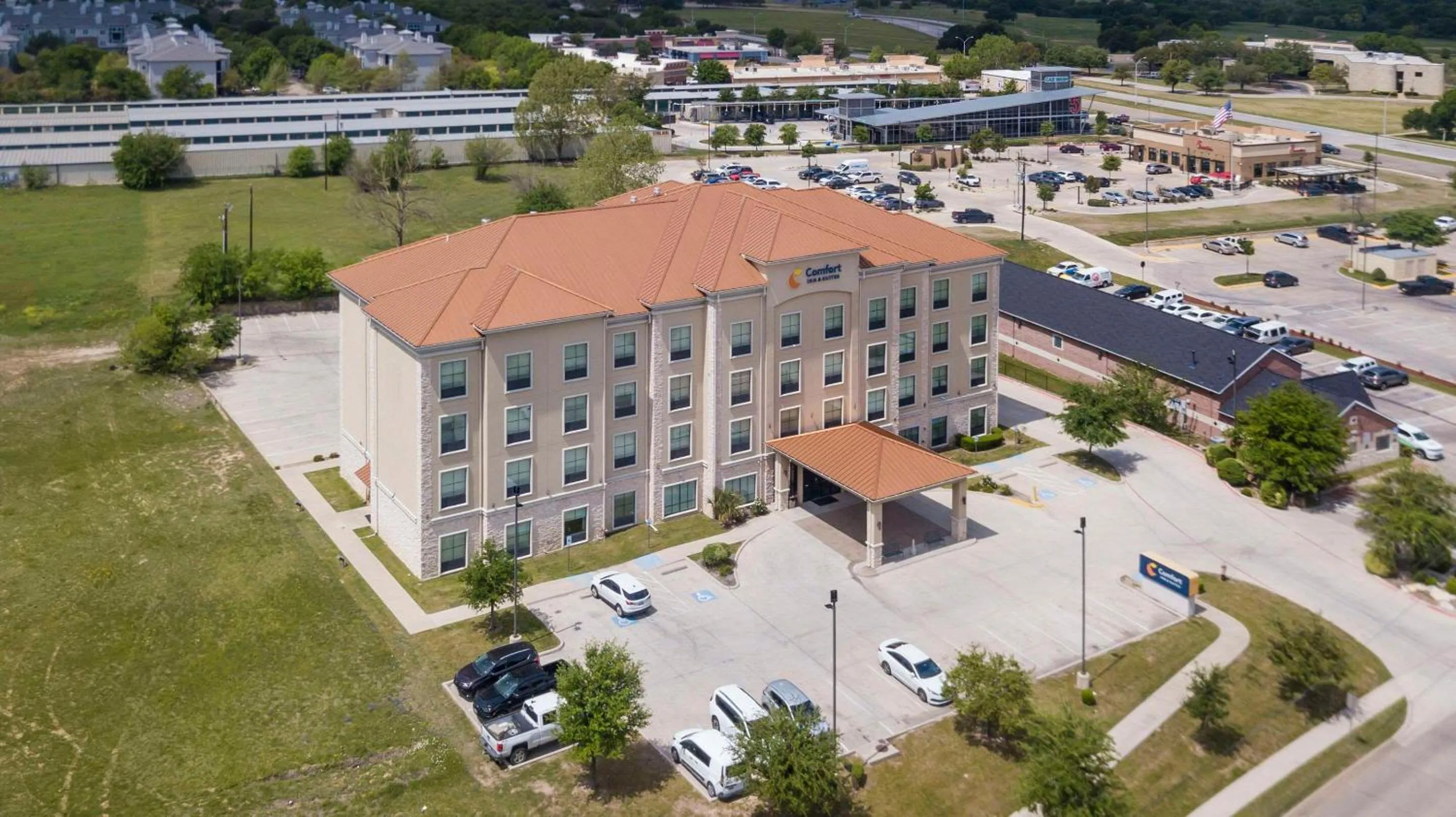 Property building in Comfort Inn & Suites Fort Worth - Fossil Creek