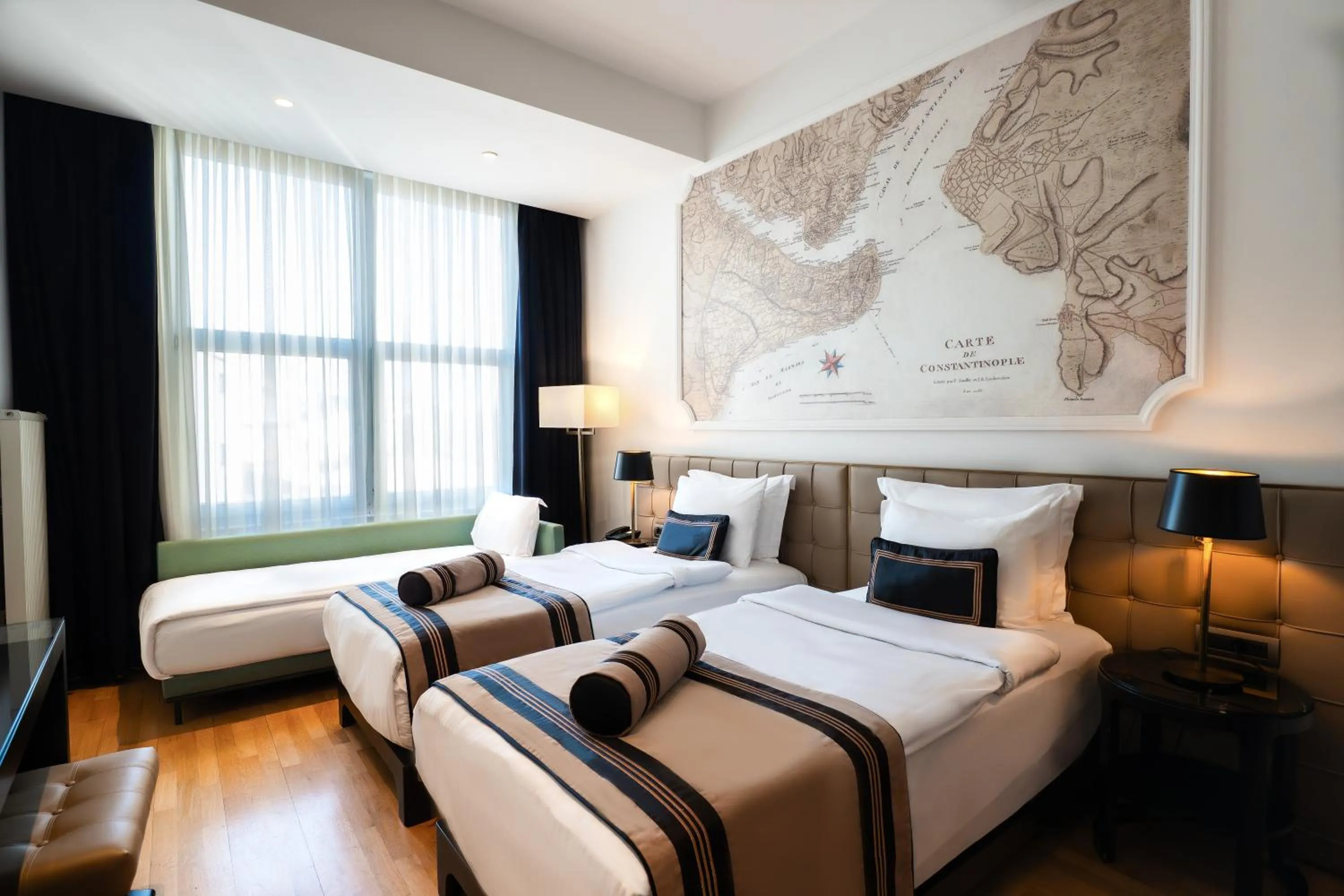 Bed in AKKA Lush Hotel Taksim