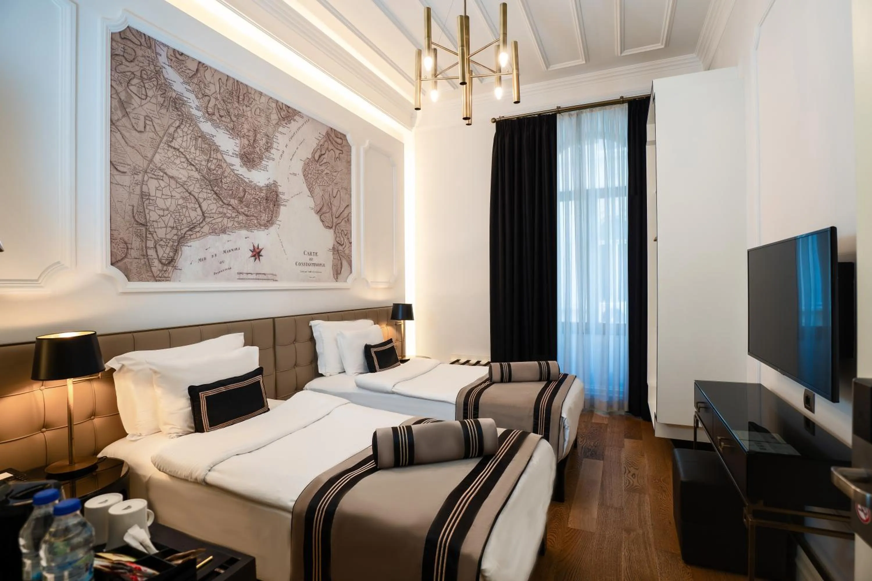 TV and multimedia, Bed in AKKA Lush Hotel Taksim