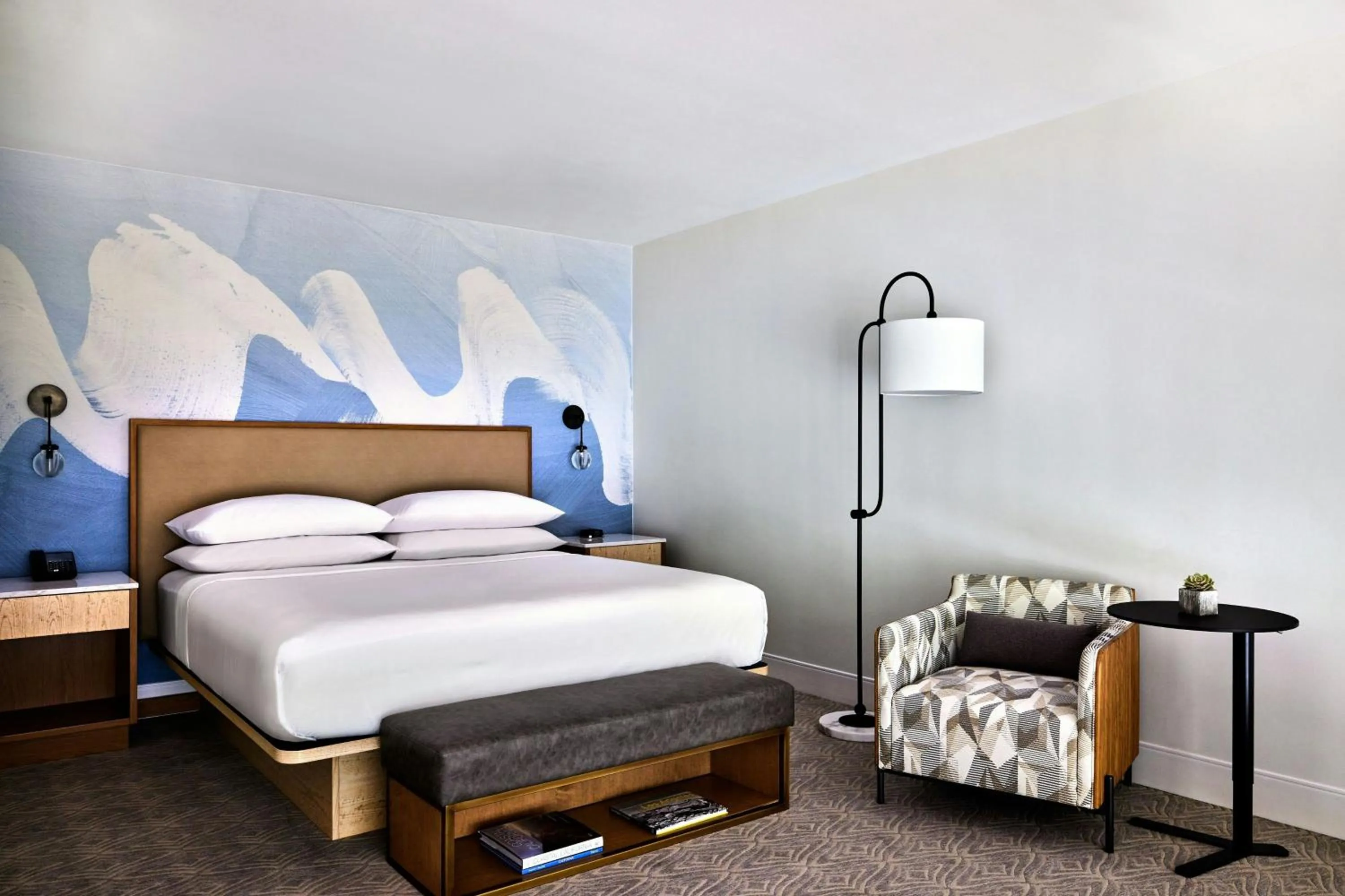 Bedroom, Bed in Anaheim Marriott