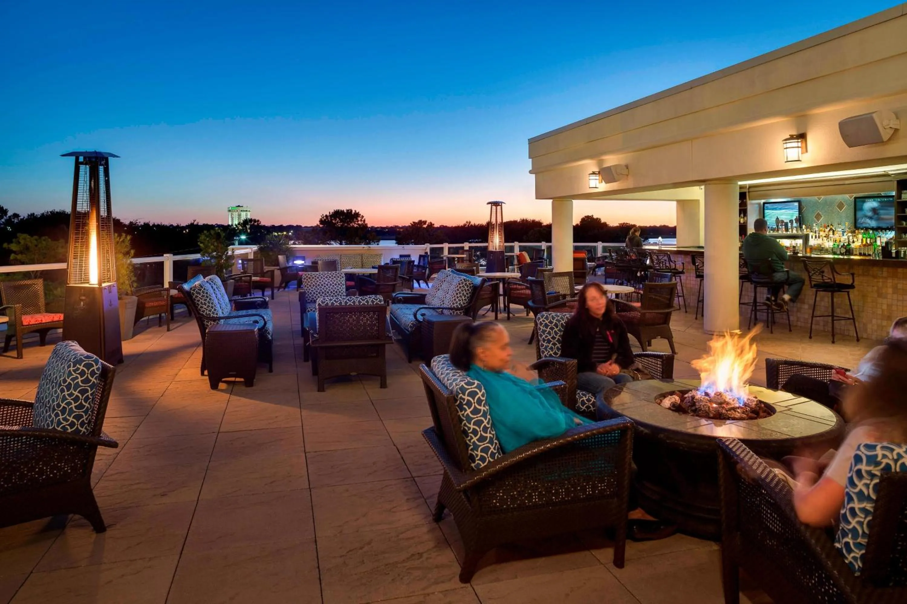 Lounge or bar in Charleston Marriott