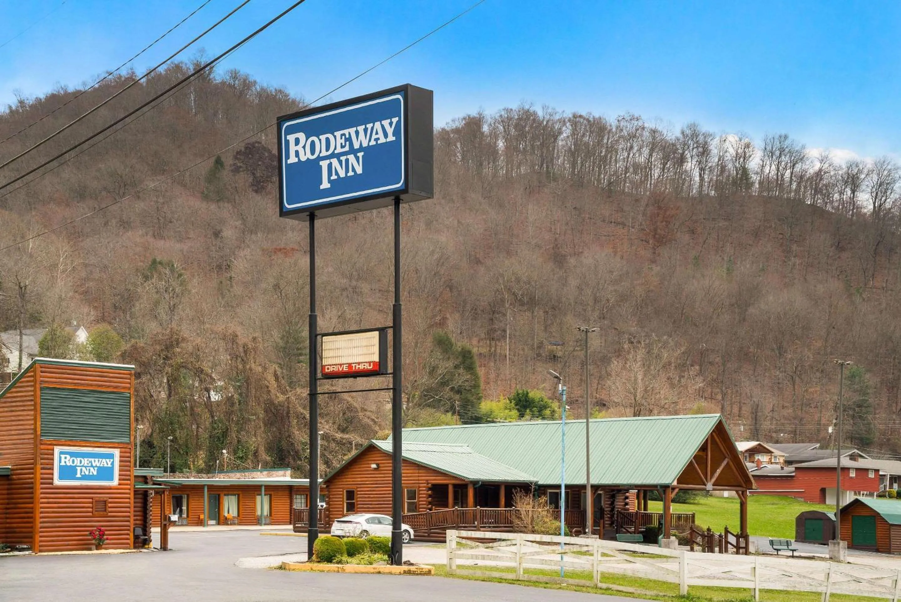 Property building in Rodeway Inn Harlan