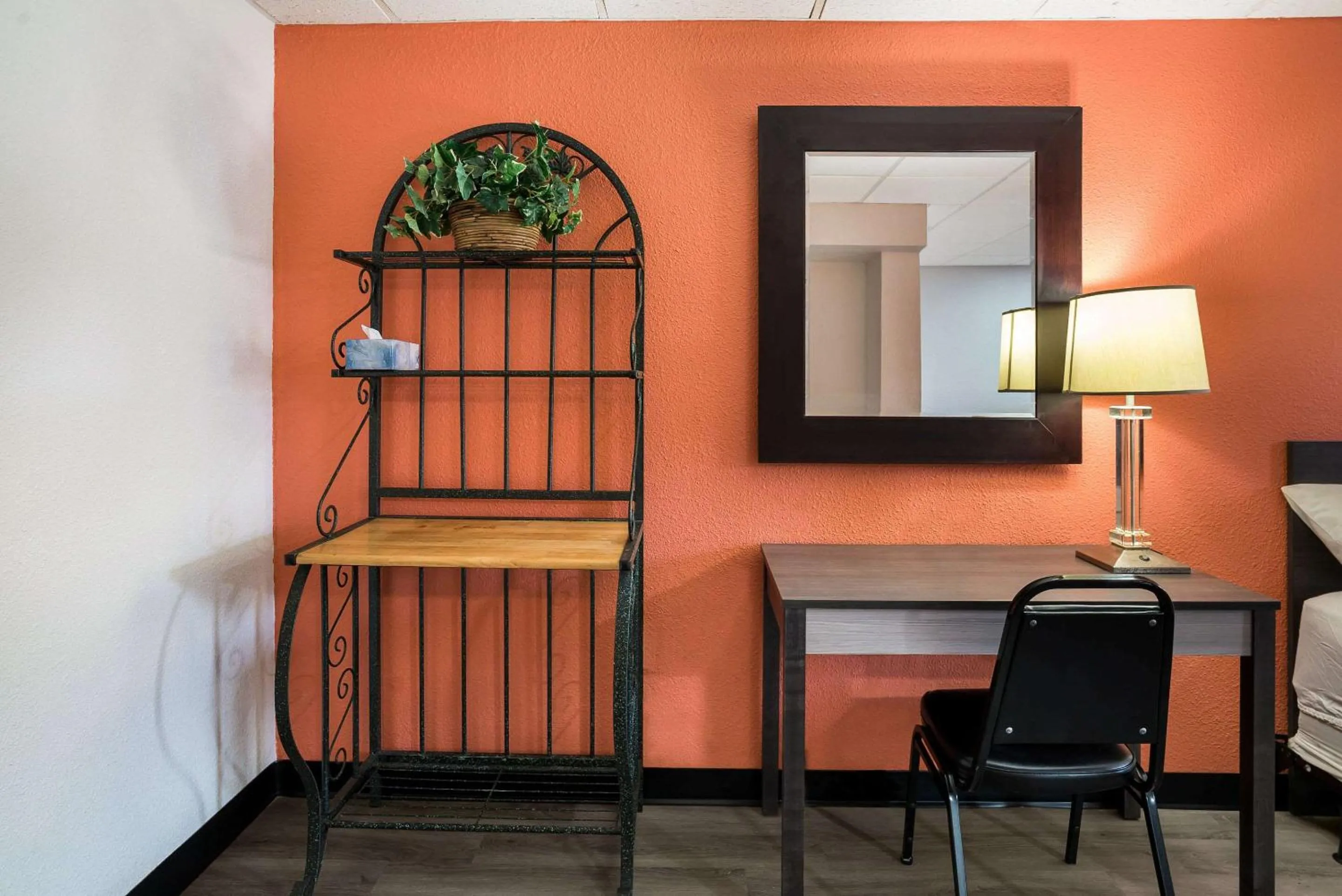 Bedroom in Rodeway Inn Harlan