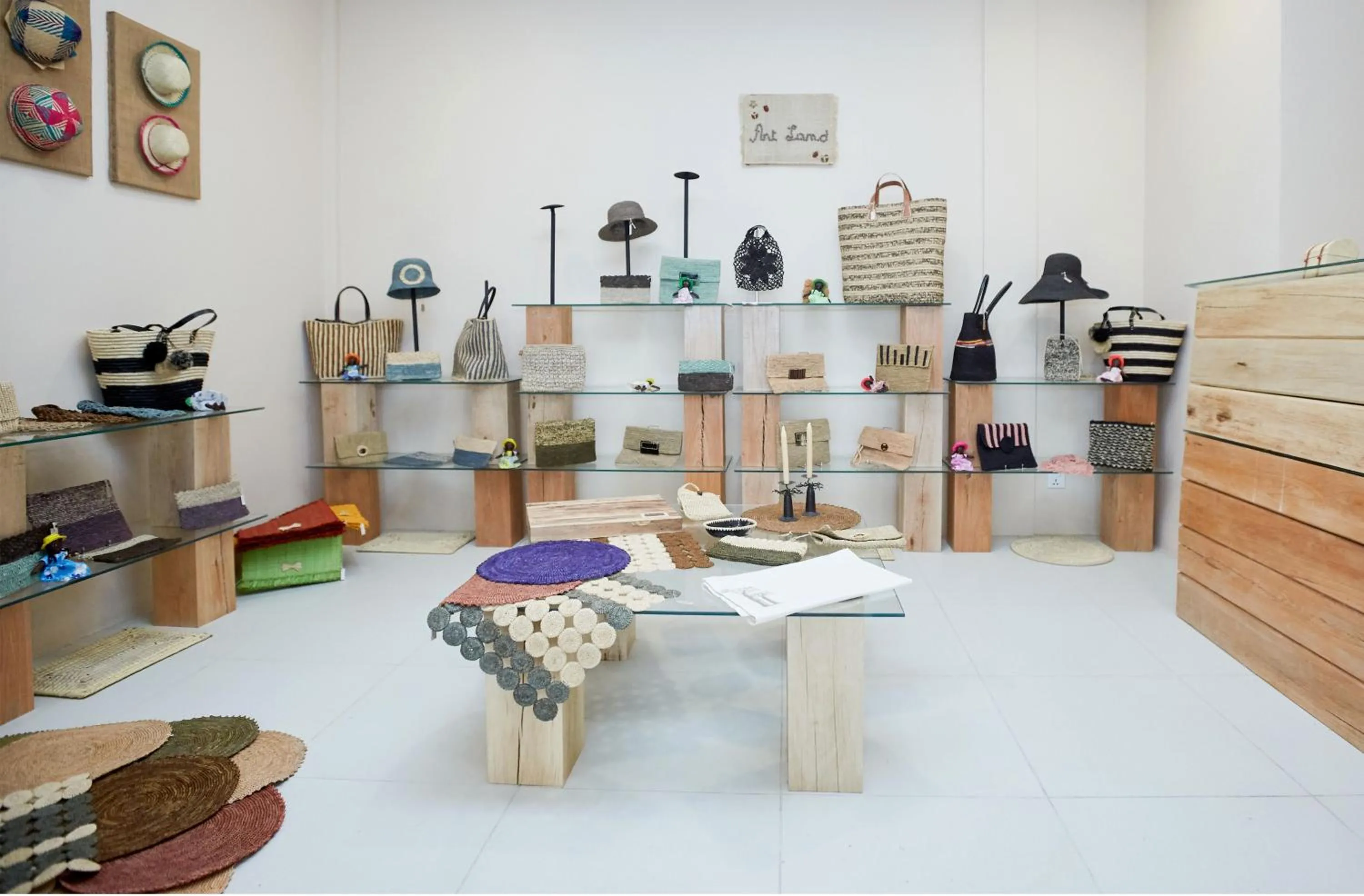 On-site shops in San Cristobal Boutique Hotel - Ivato Airport