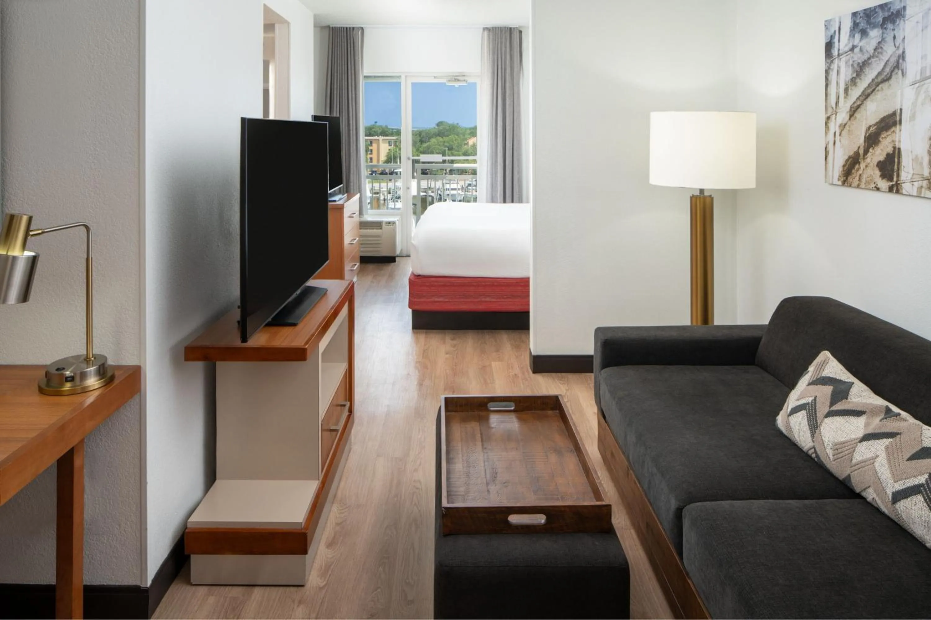 Living room in SpringHill Suites by Marriott Charleston Riverview