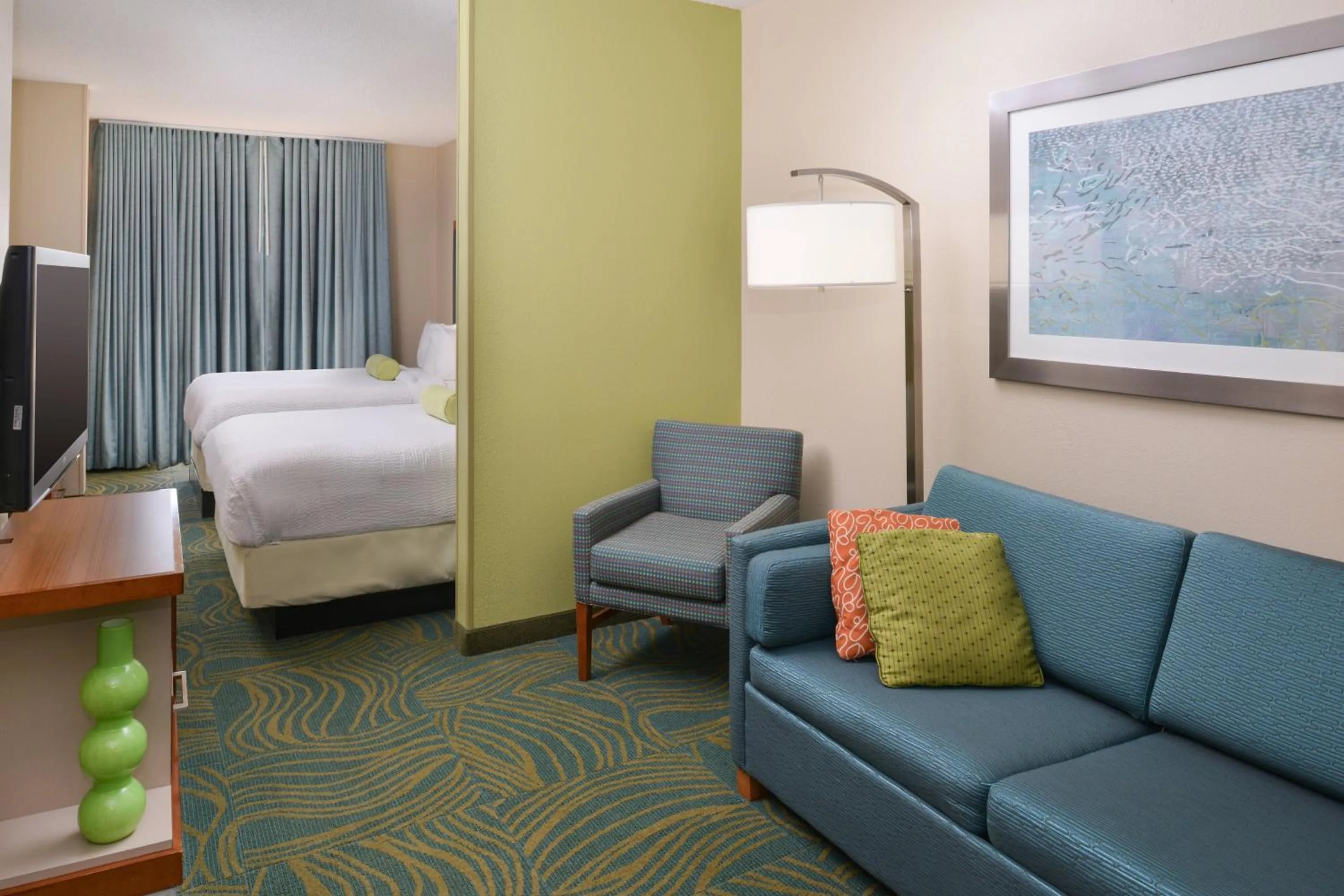 Living room, Bed in SpringHill Suites by Marriott Charleston Riverview