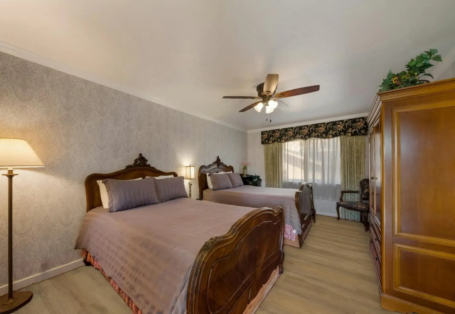 Standard Two Double Beds in Carmel Inn & Suites Standard Two Double Beds in Carmel Inn & Suites