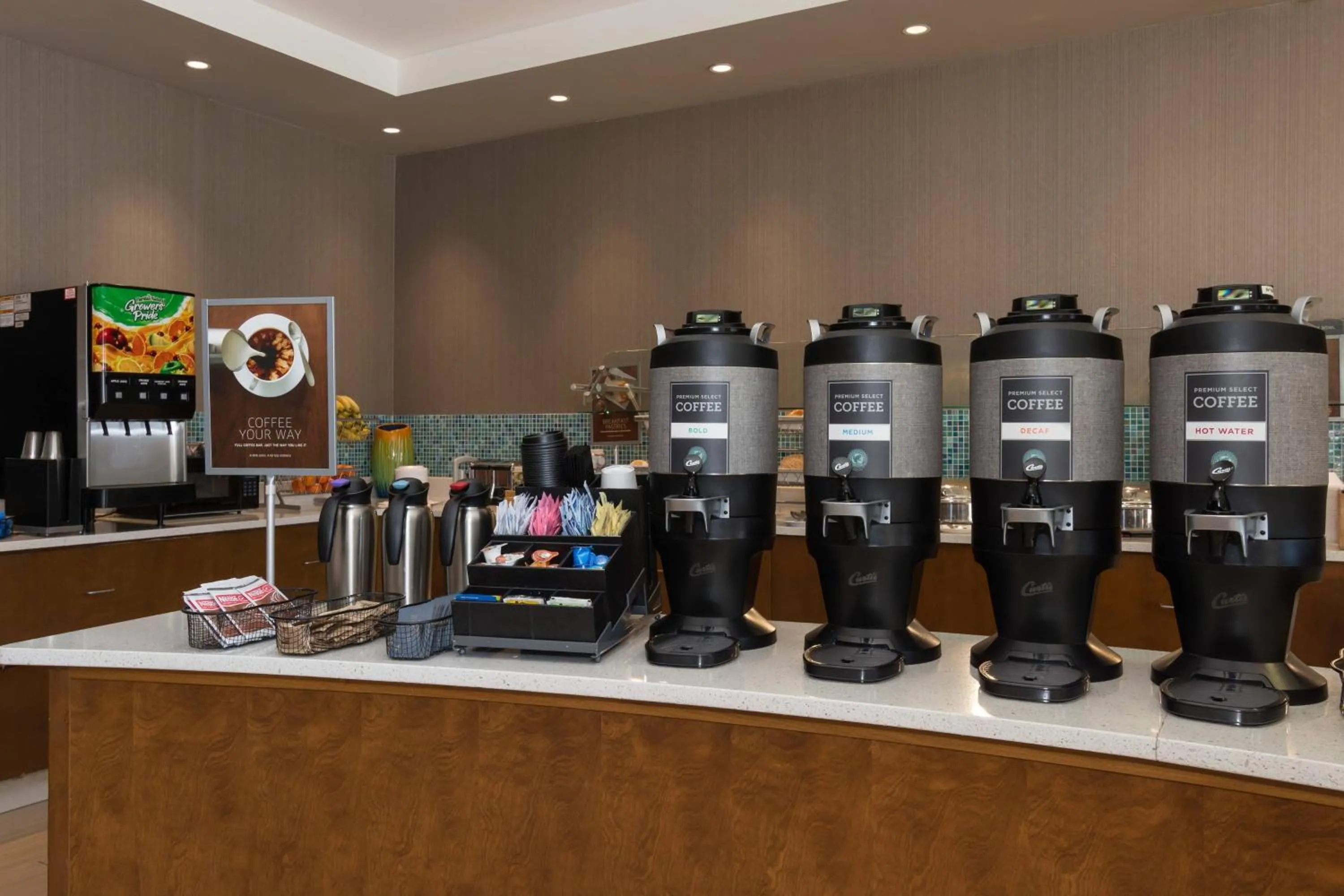 Restaurant/places to eat in SpringHill Suites by Marriott Charlotte Ballantyne