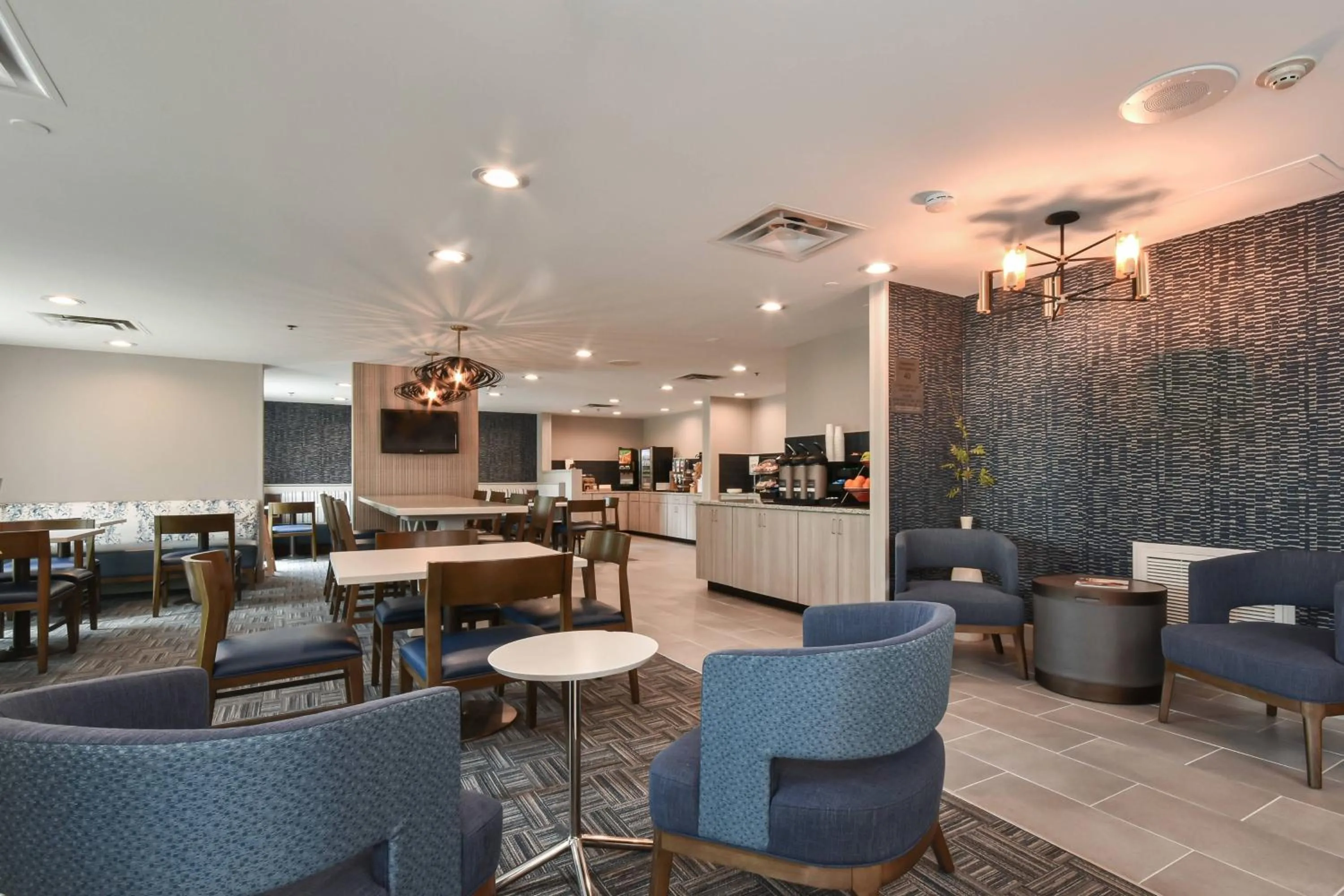 Lobby or reception in Fairfield Inn & Suites Charlotte Arrowood