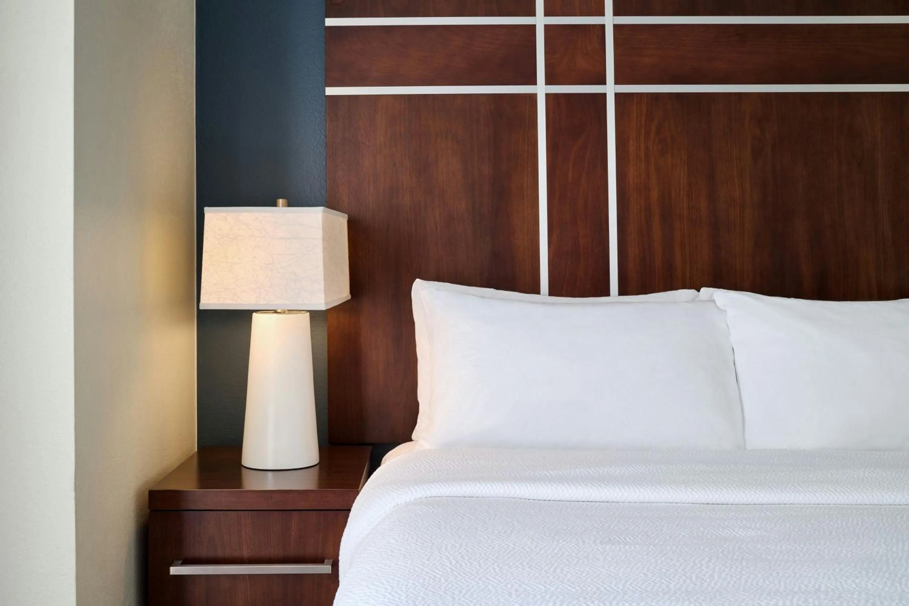 Bedroom, Bed in Residence Inn Charlotte Uptown