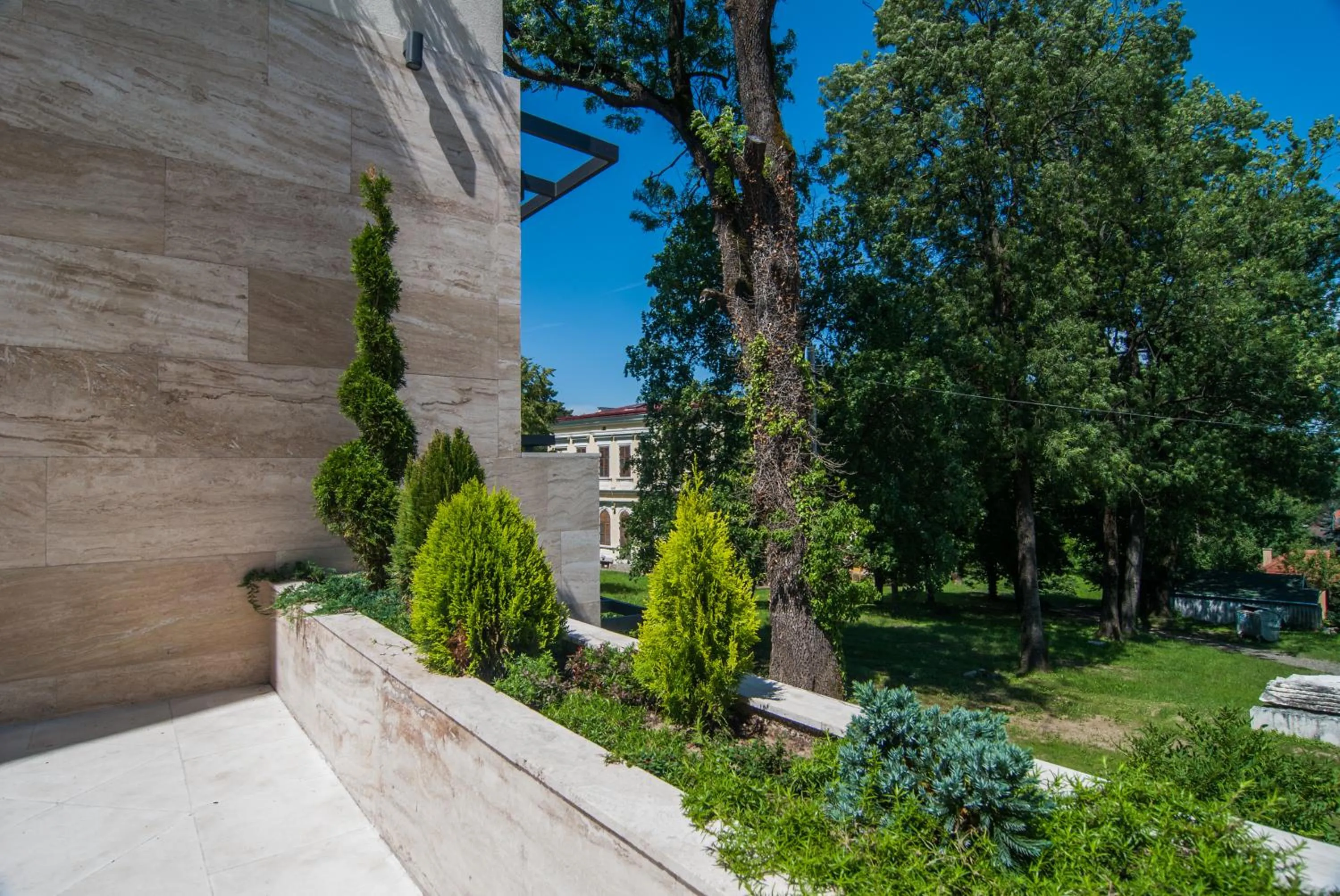 Property building in Vila Opera