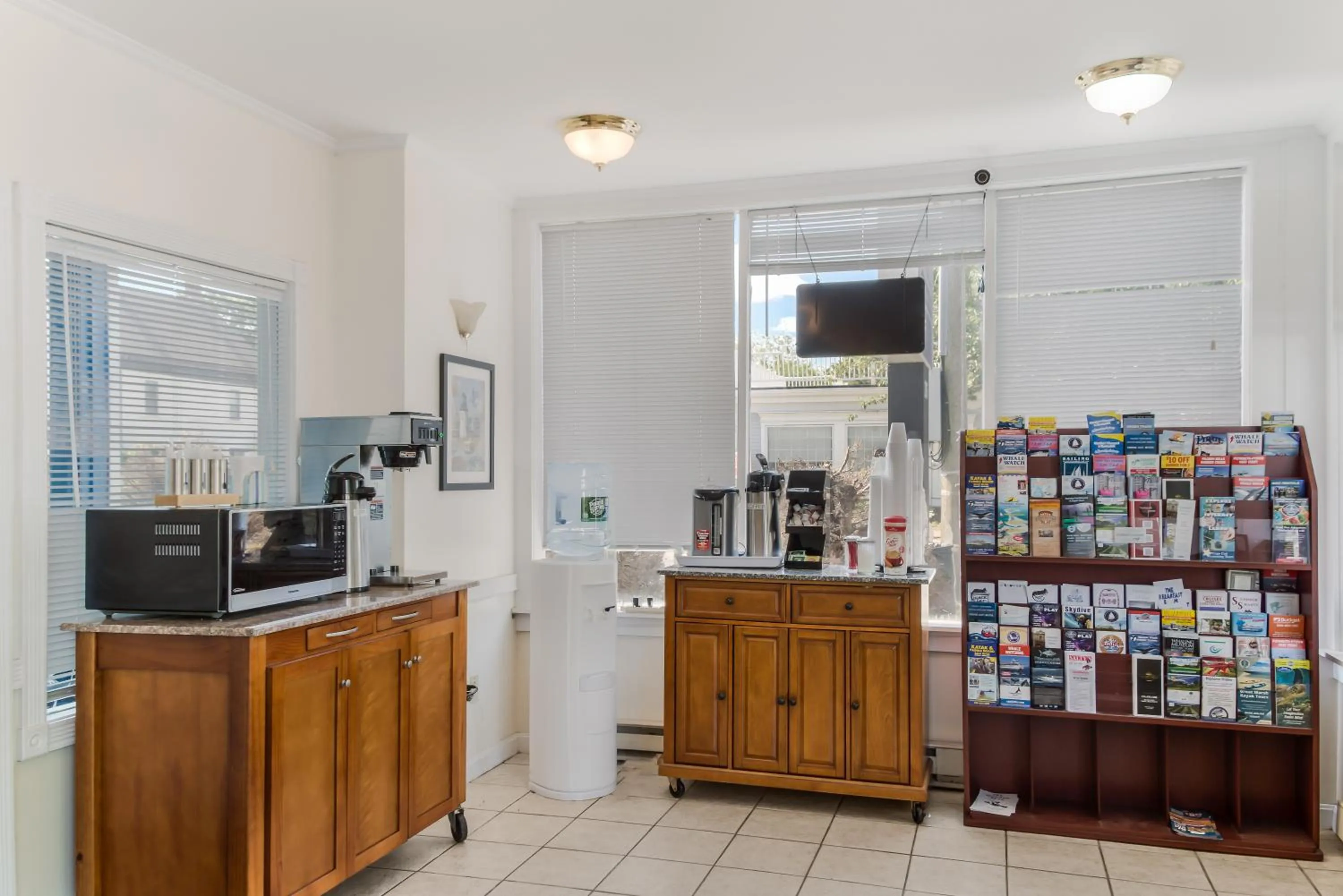 Americas Best Value Inn Hyannis