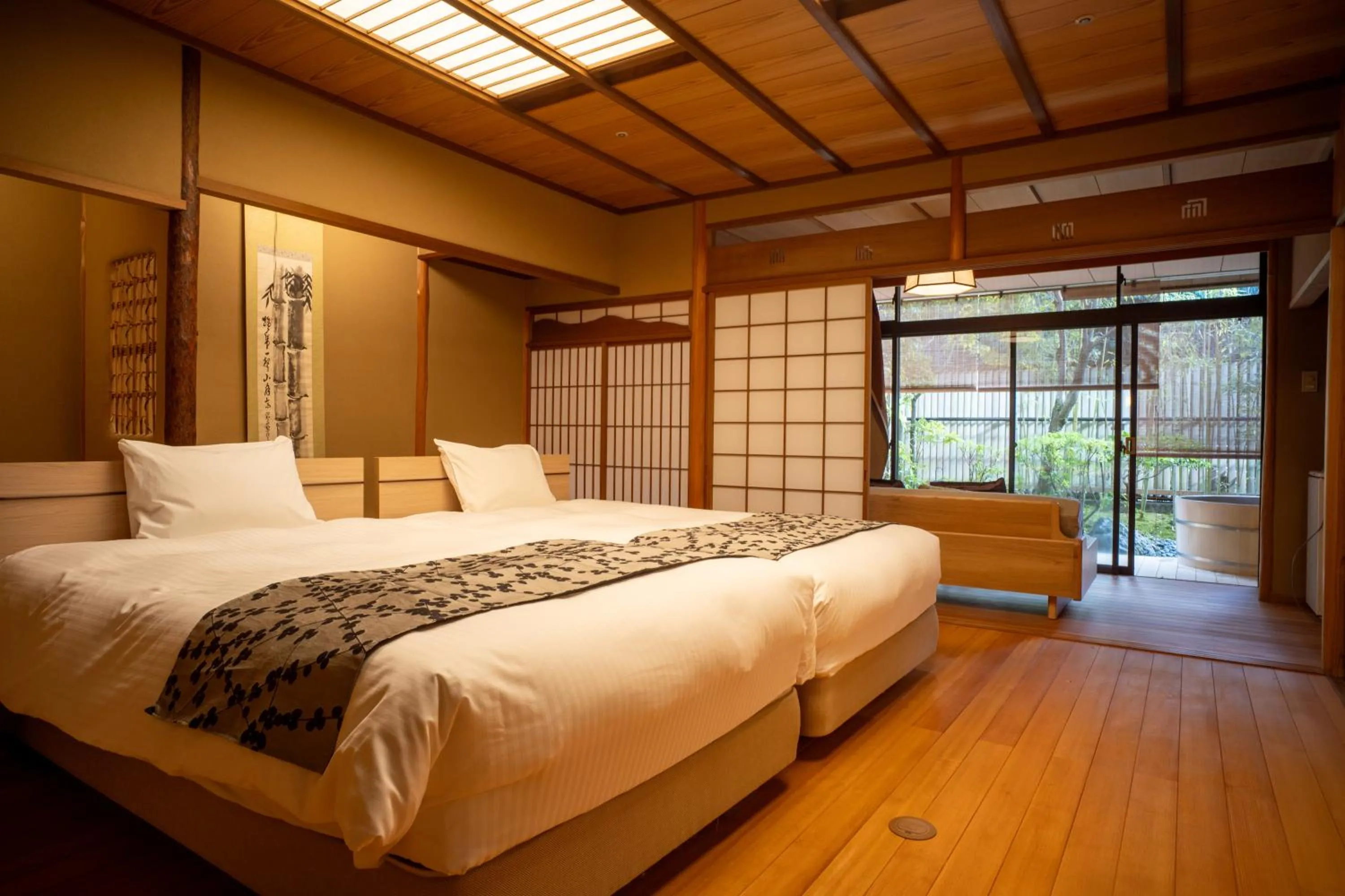 Bed in Miyajima Grand Hotel Arimoto