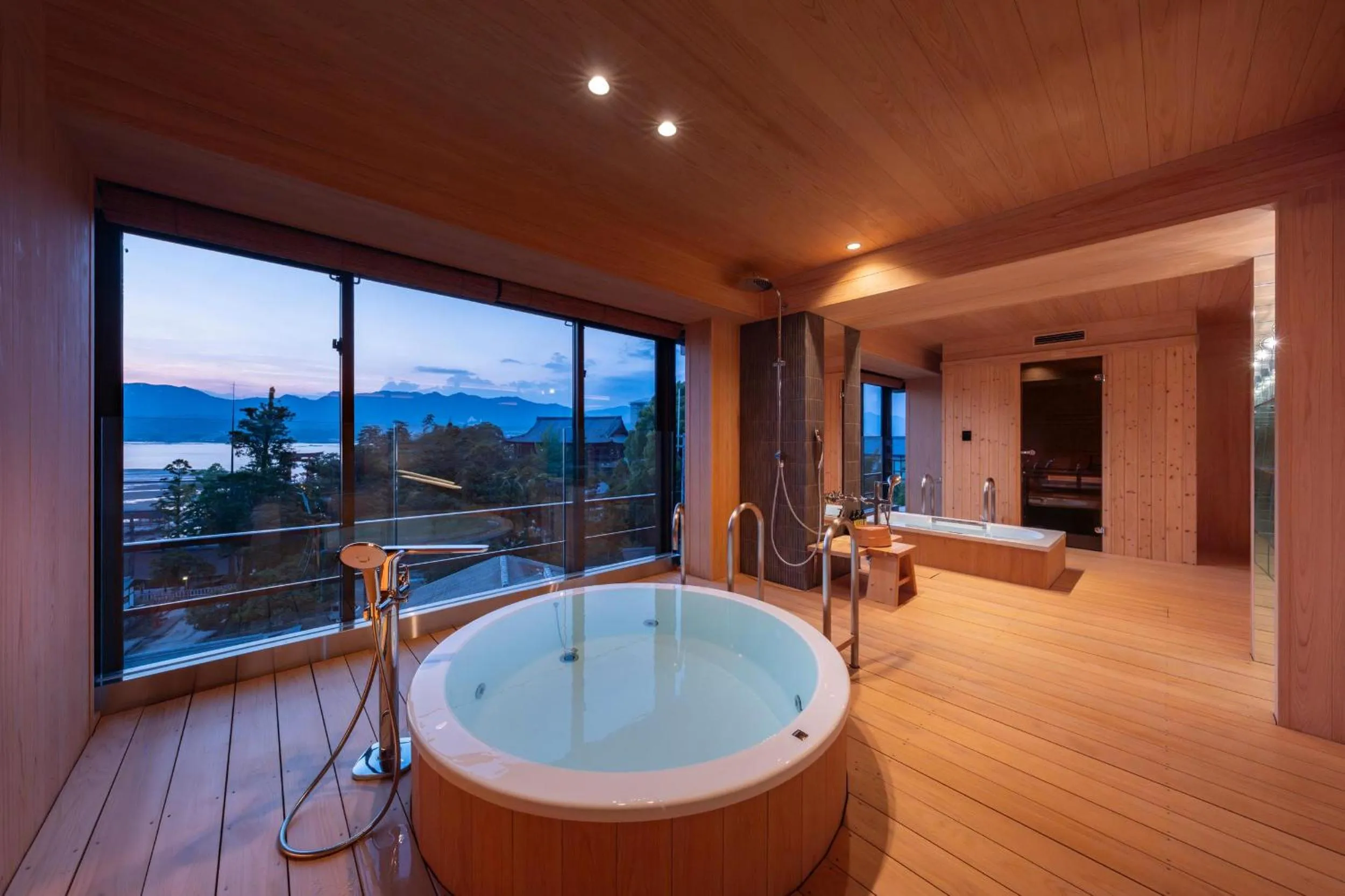 Miyajima Grand Hotel Arimoto