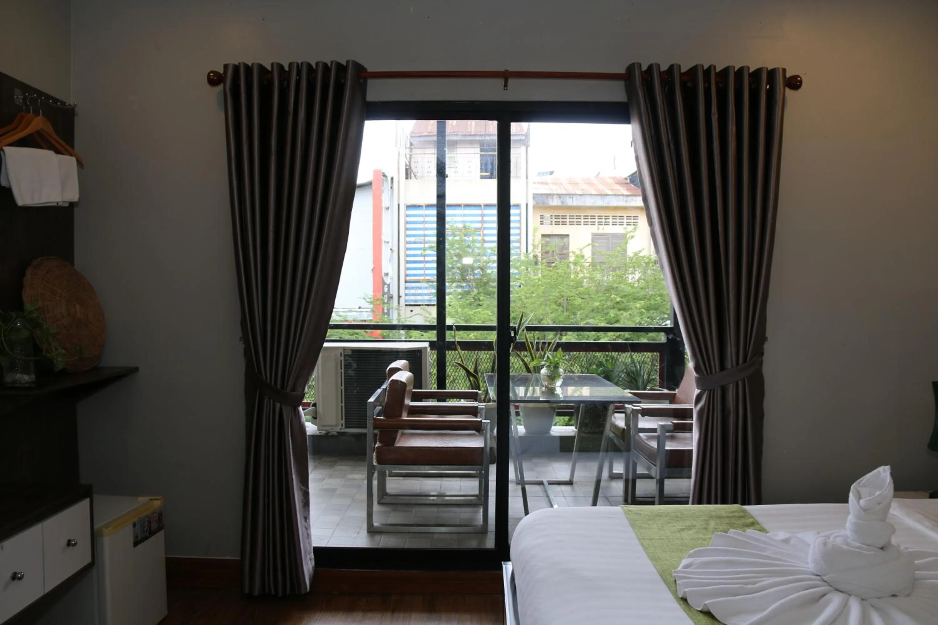 View (from property/room), Bed in Ostro Hotel