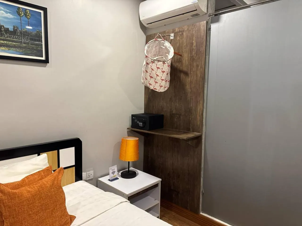 air conditioner in Ostro Hotel