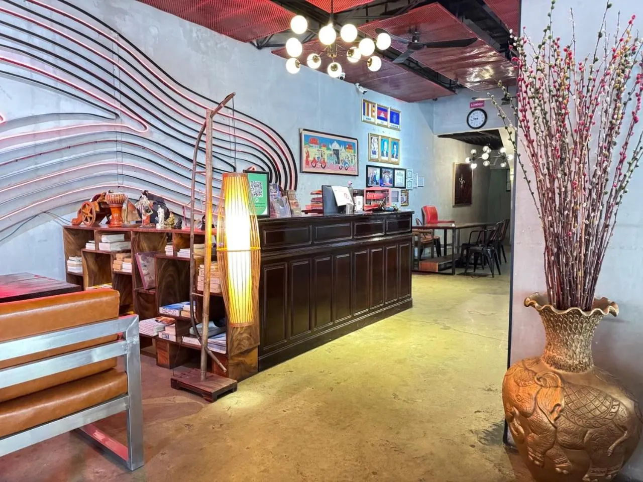 Lobby or reception in Ostro Hotel