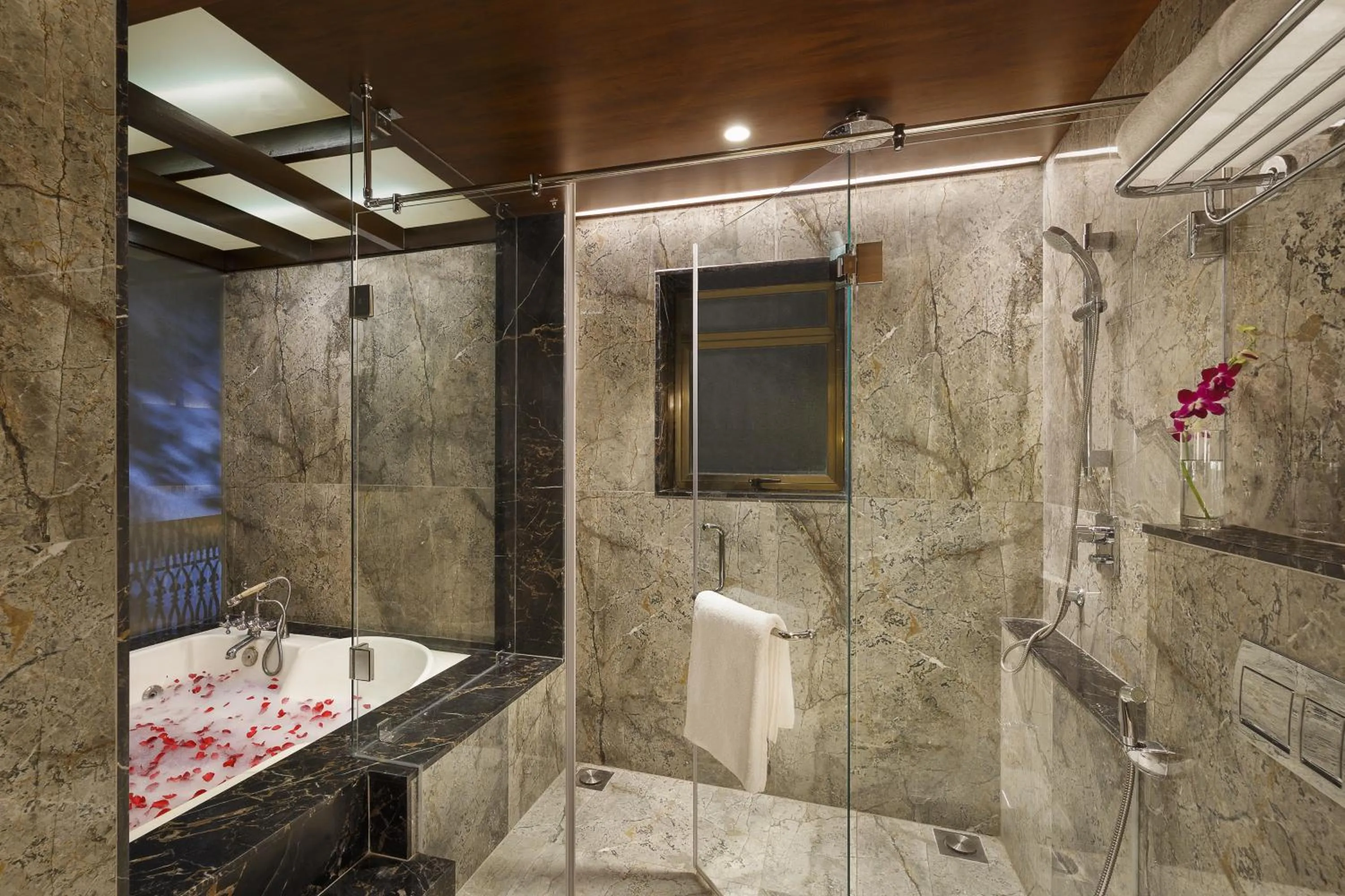 Bathroom in Lazy Lagoon, Baga A Lemon Tree Resort, Goa