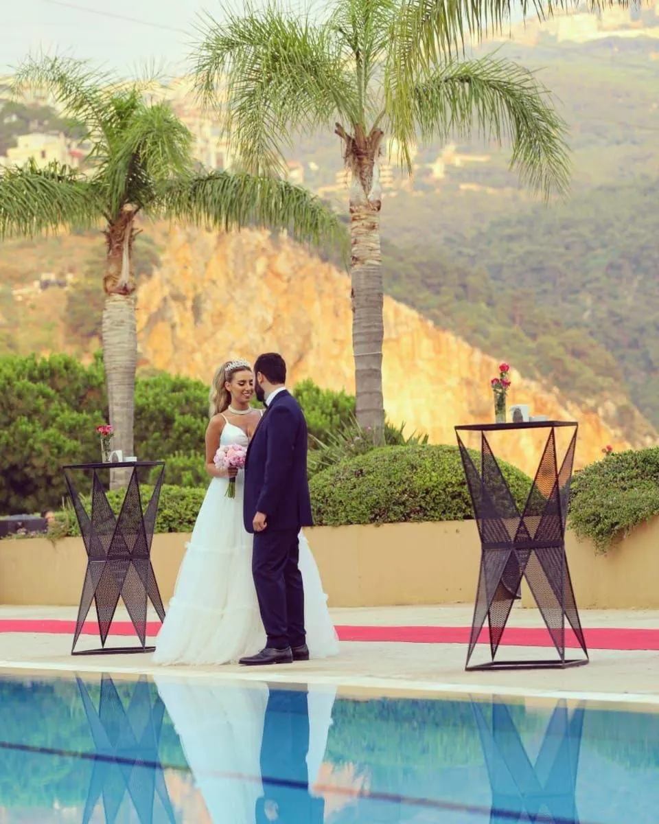 Evening entertainment in Country Lodge Hotel & Resort Beirut