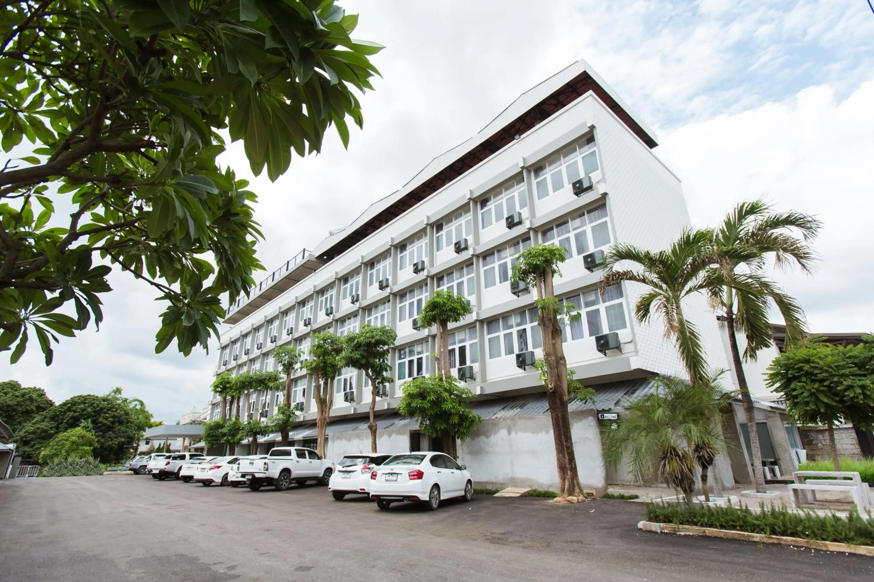 At the Train Chiang Mai Hotel