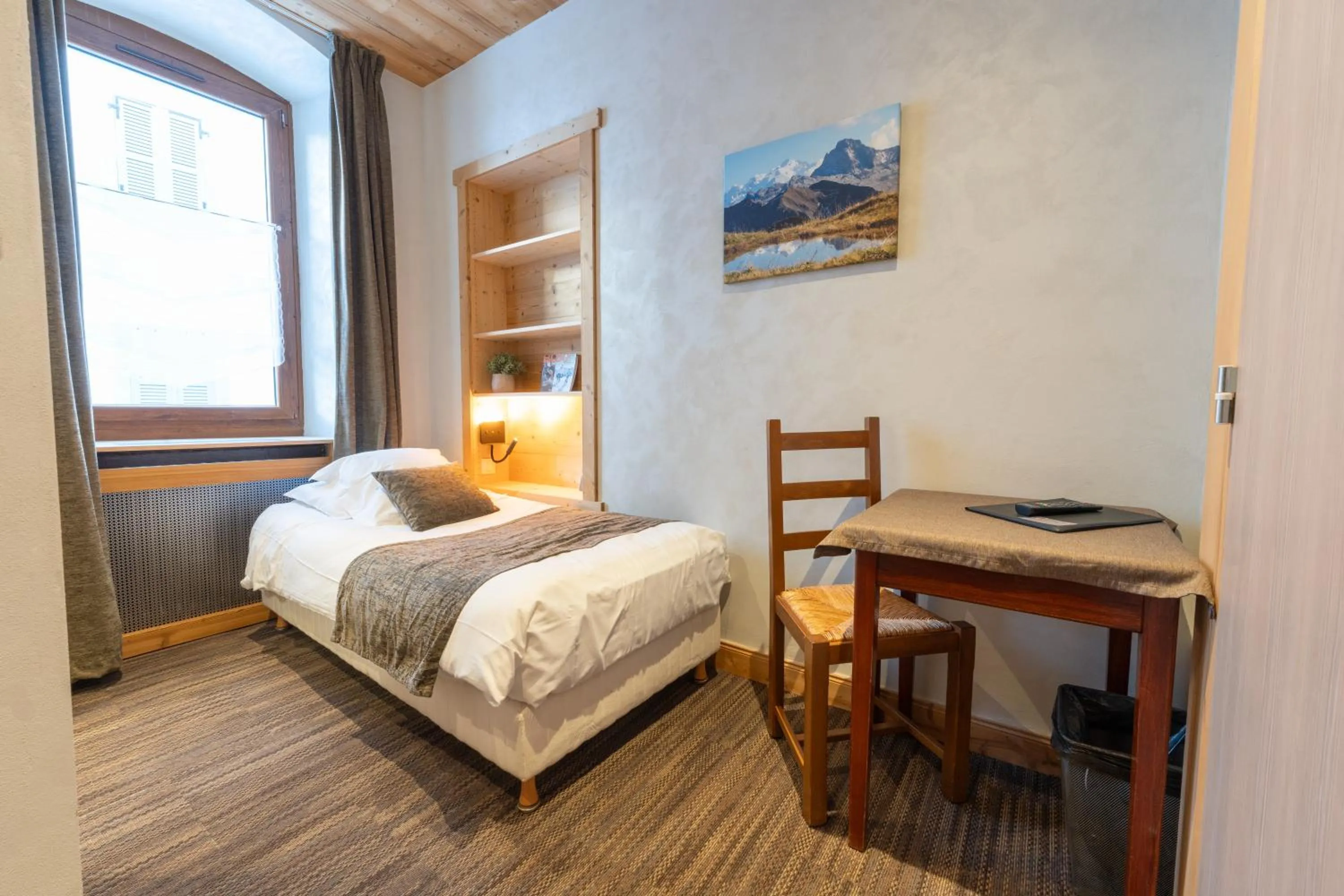 Bedroom, Bed in Hotel la Pointe Percee